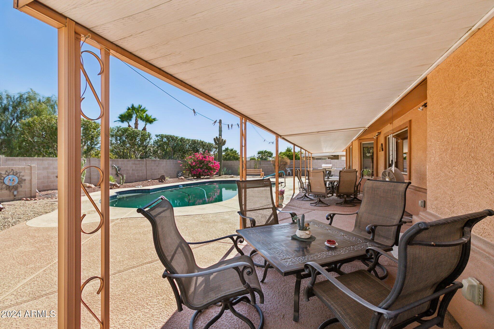 10004 W DESERT FOREST Circle