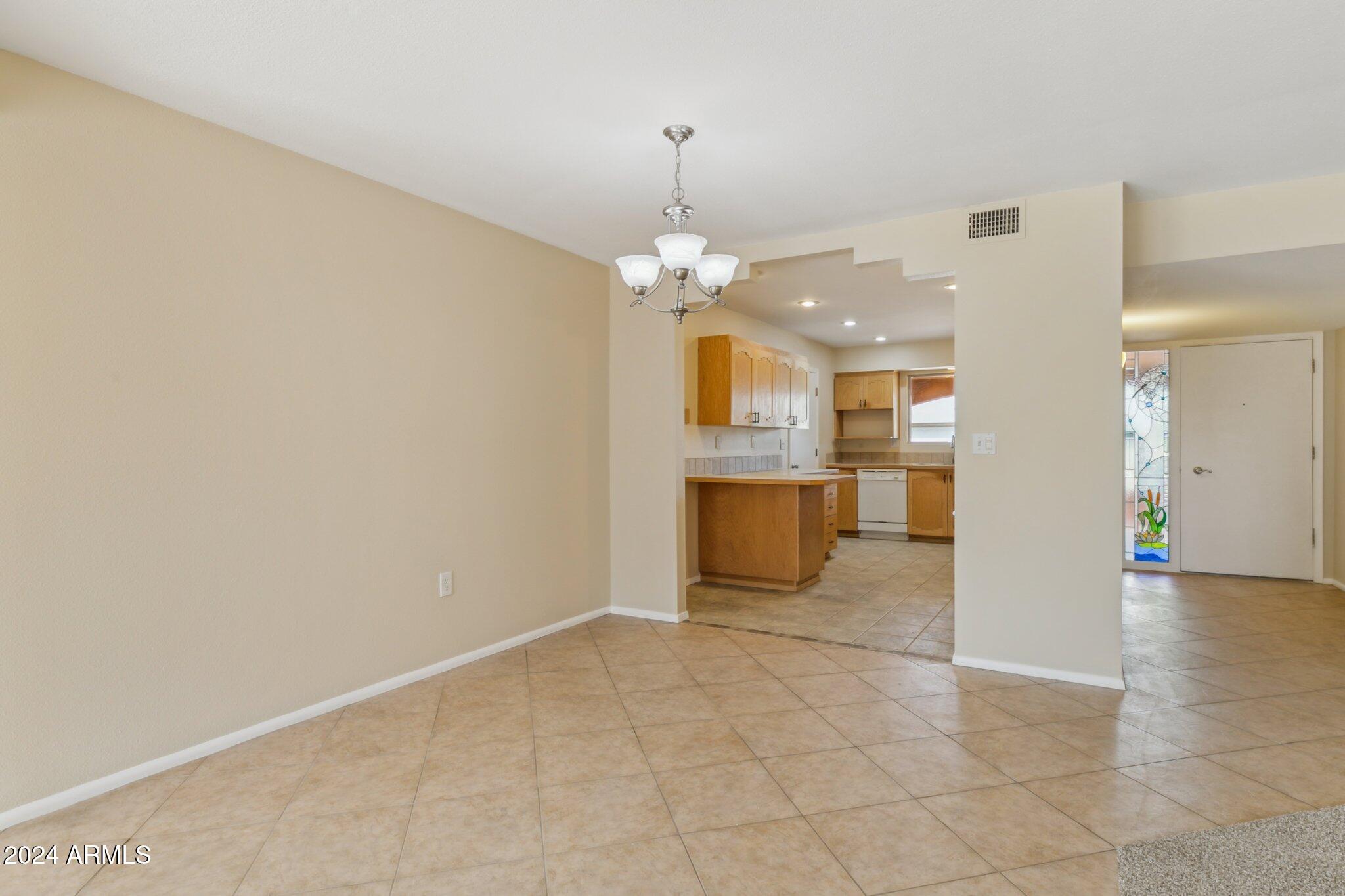 10004 W DESERT FOREST Circle