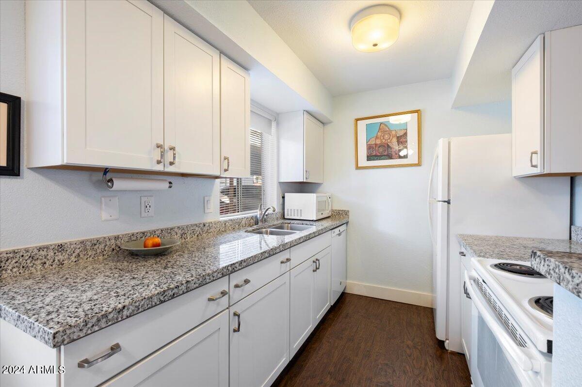 4554 E PARADISE VILLAGE Parkway N # 166