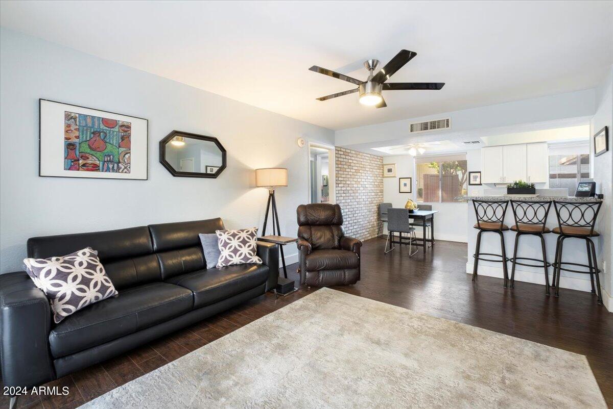 4554 E PARADISE VILLAGE Parkway N # 166