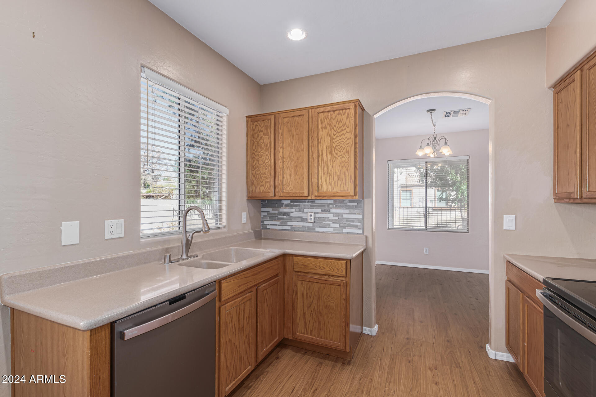 3630 W MARCONI Avenue