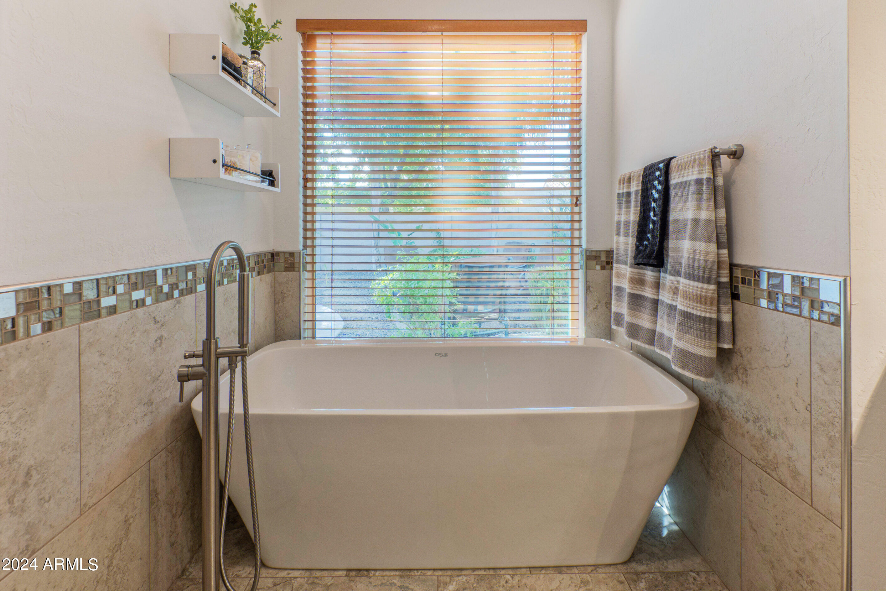 7295 E EL CAMINITO Drive