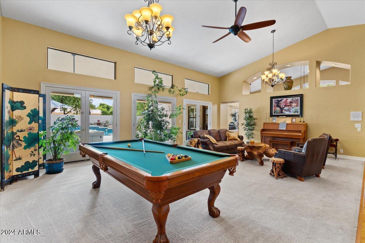 1227 E JEANINE Drive