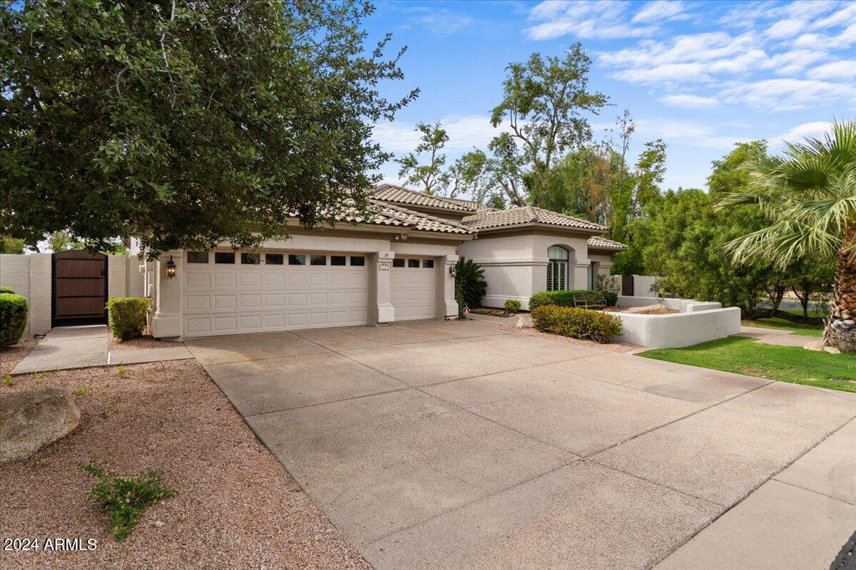 1227 E JEANINE Drive