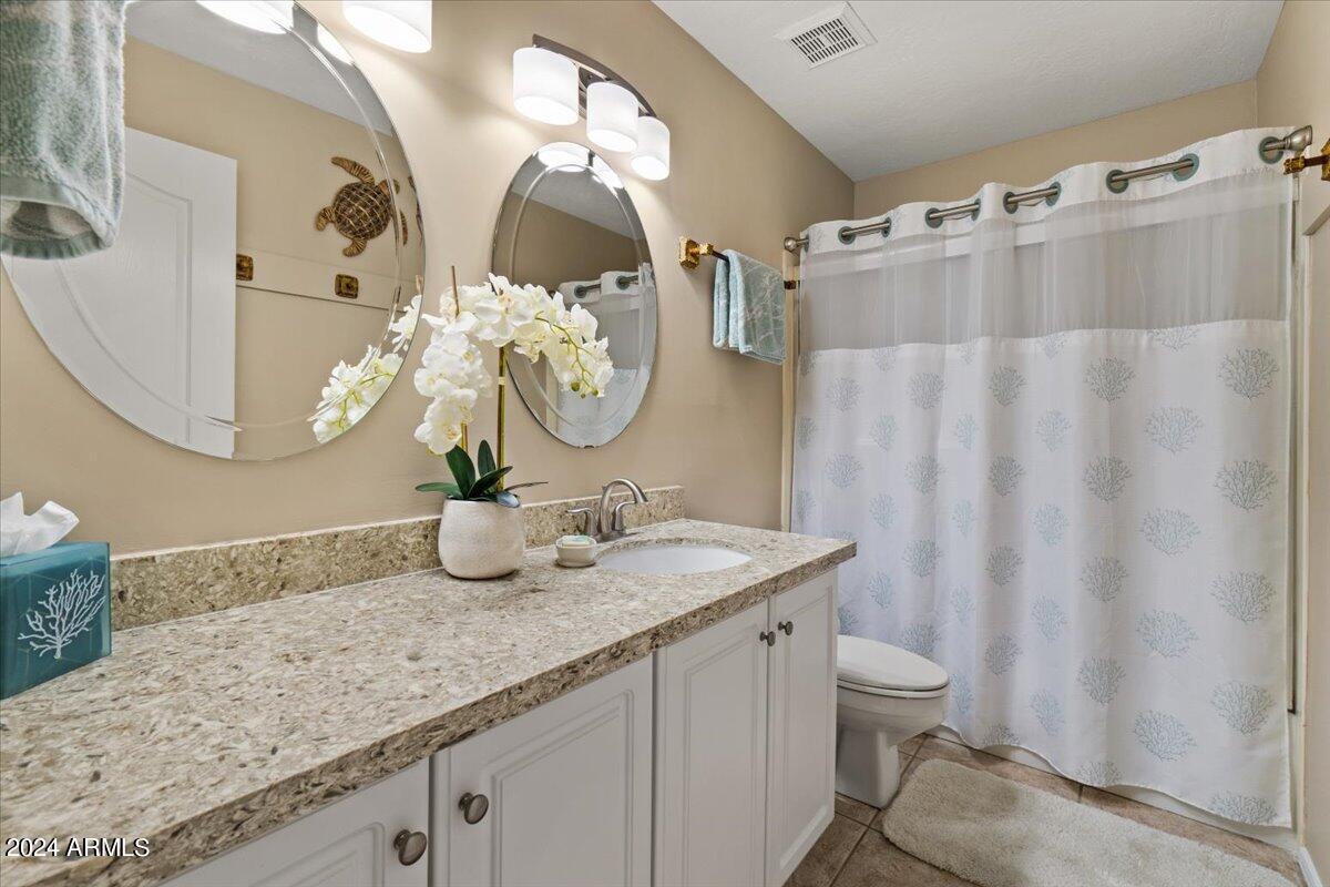 1227 E JEANINE Drive