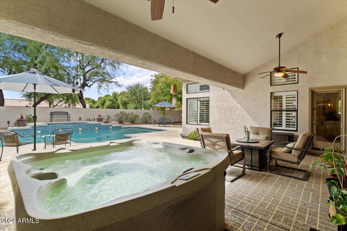 1227 E JEANINE Drive