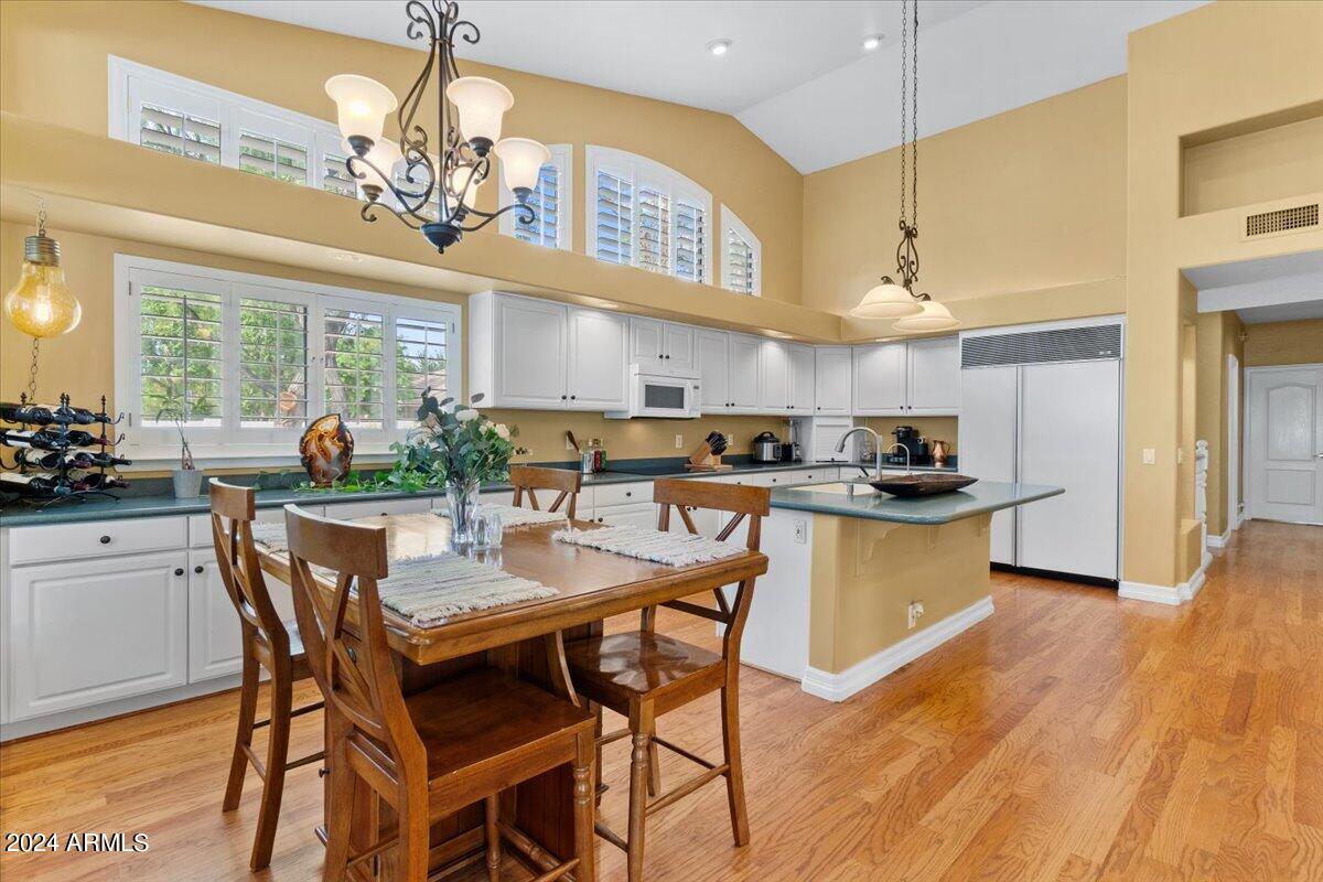 1227 E JEANINE Drive