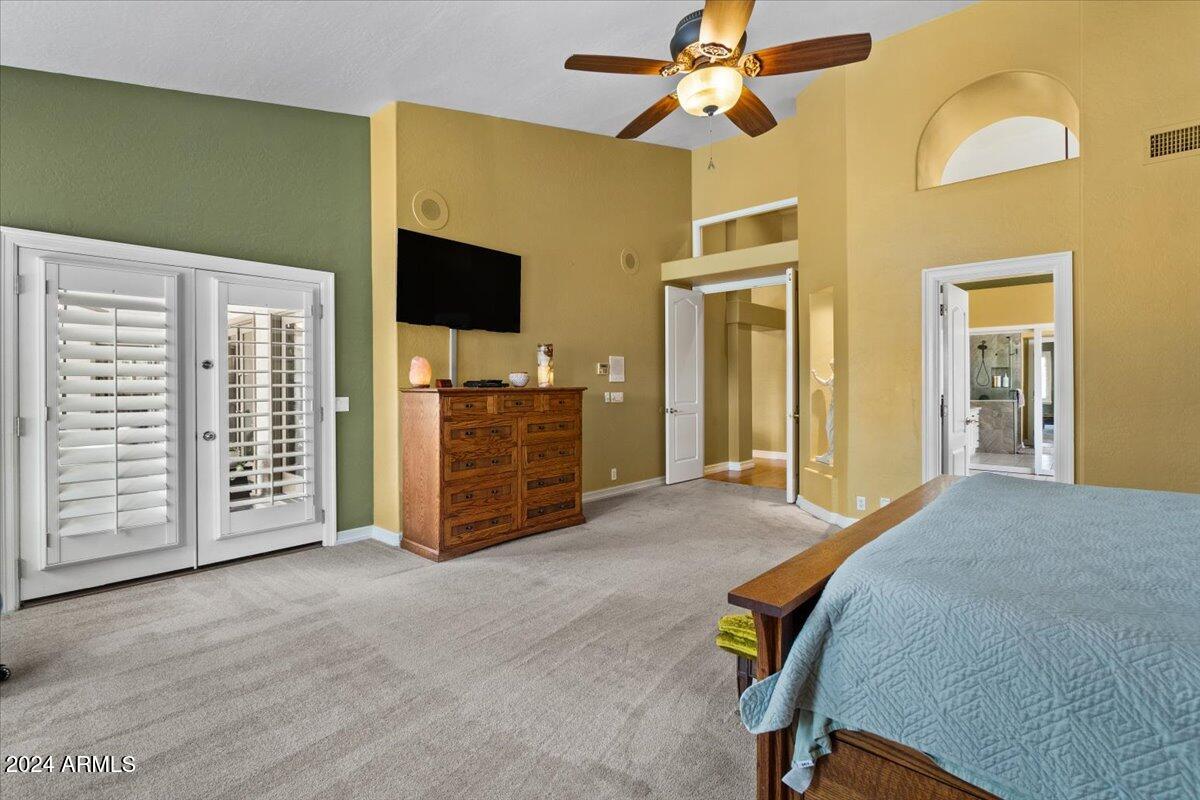 1227 E JEANINE Drive