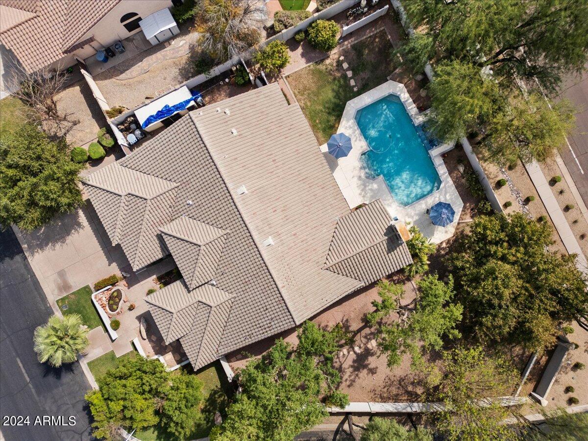 1227 E JEANINE Drive