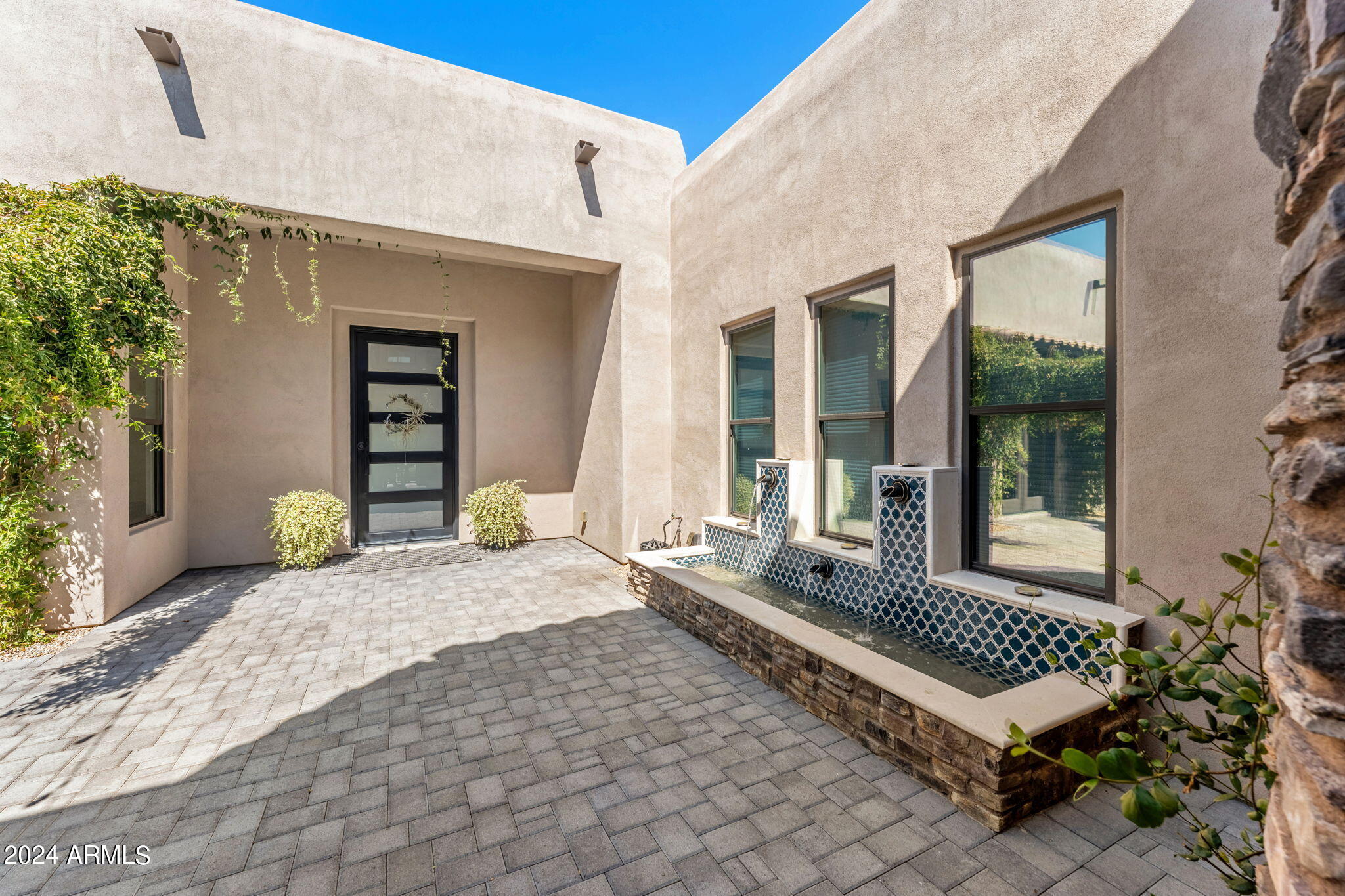 8742 E VILLA CASSANDRA Drive