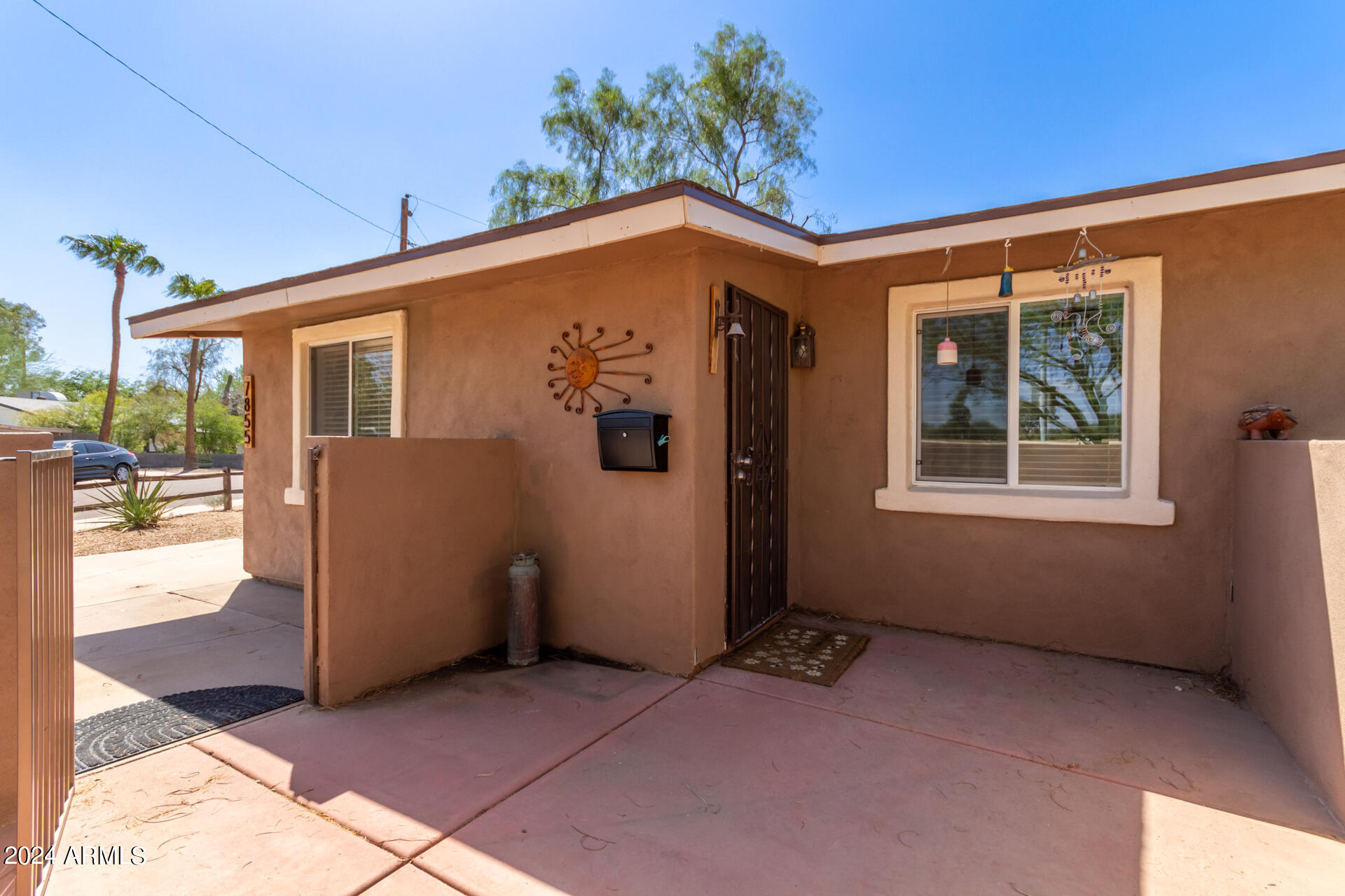 7855 E ROOSEVELT Street