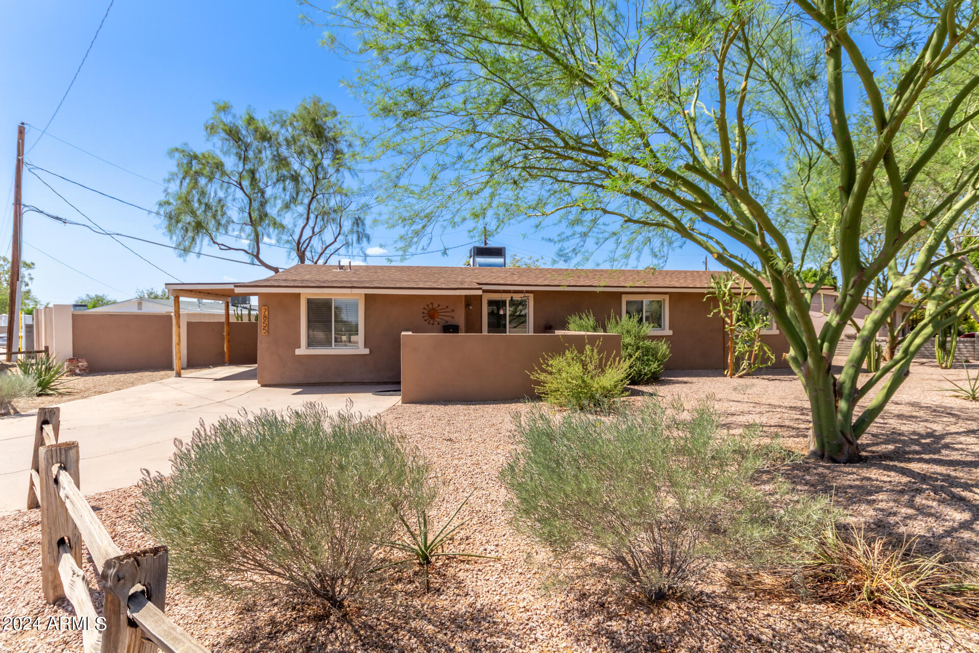 7855 E ROOSEVELT Street