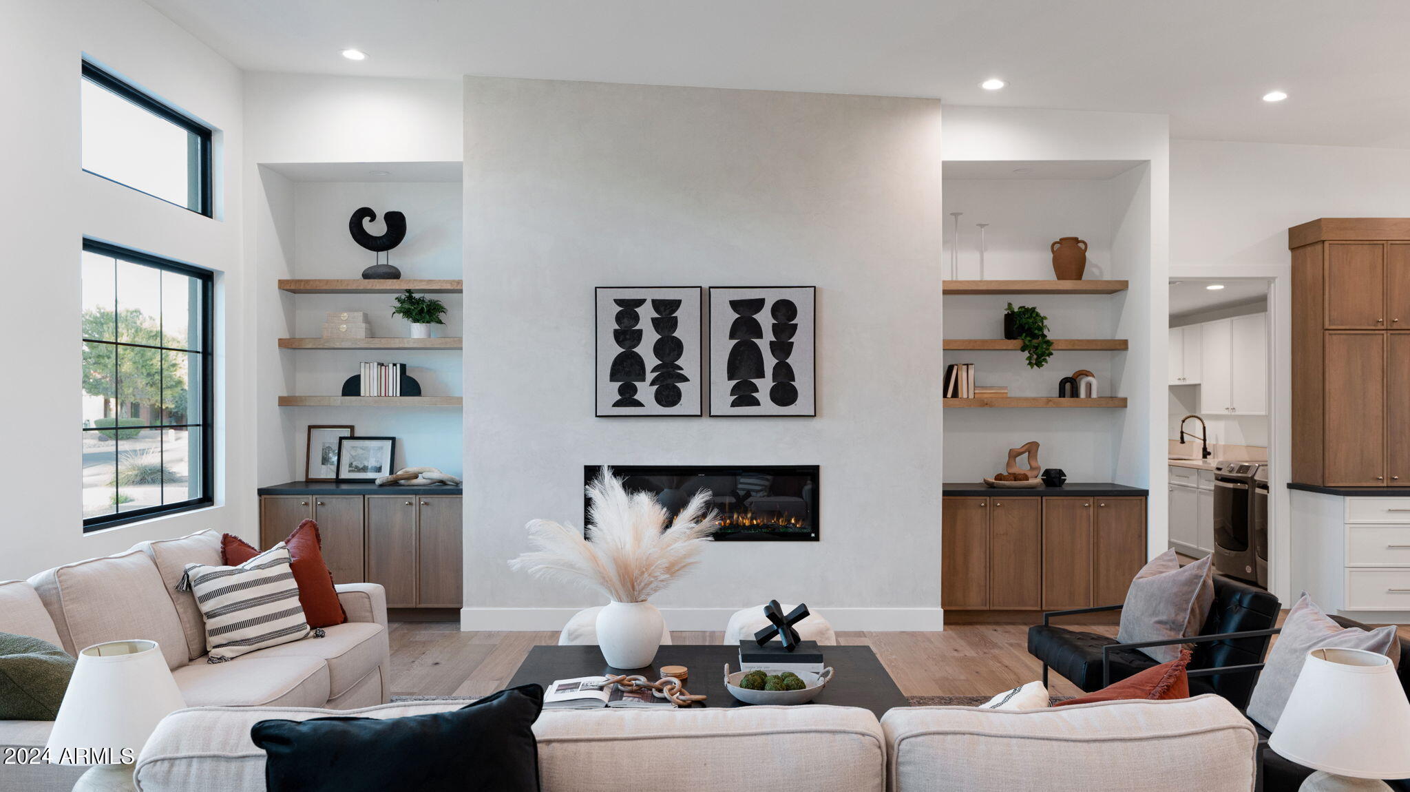 5911 E VOLTAIRE Avenue