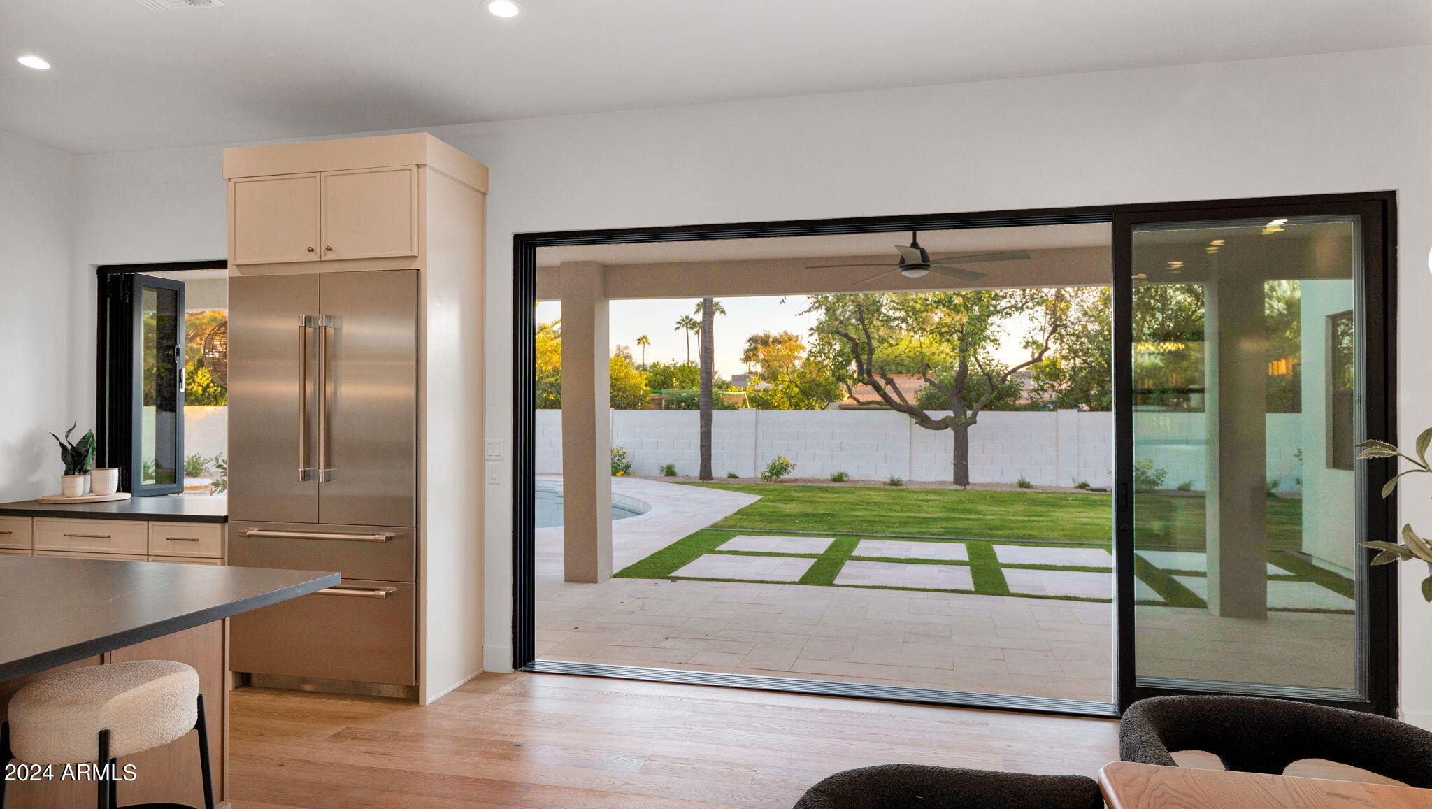 5911 E VOLTAIRE Avenue