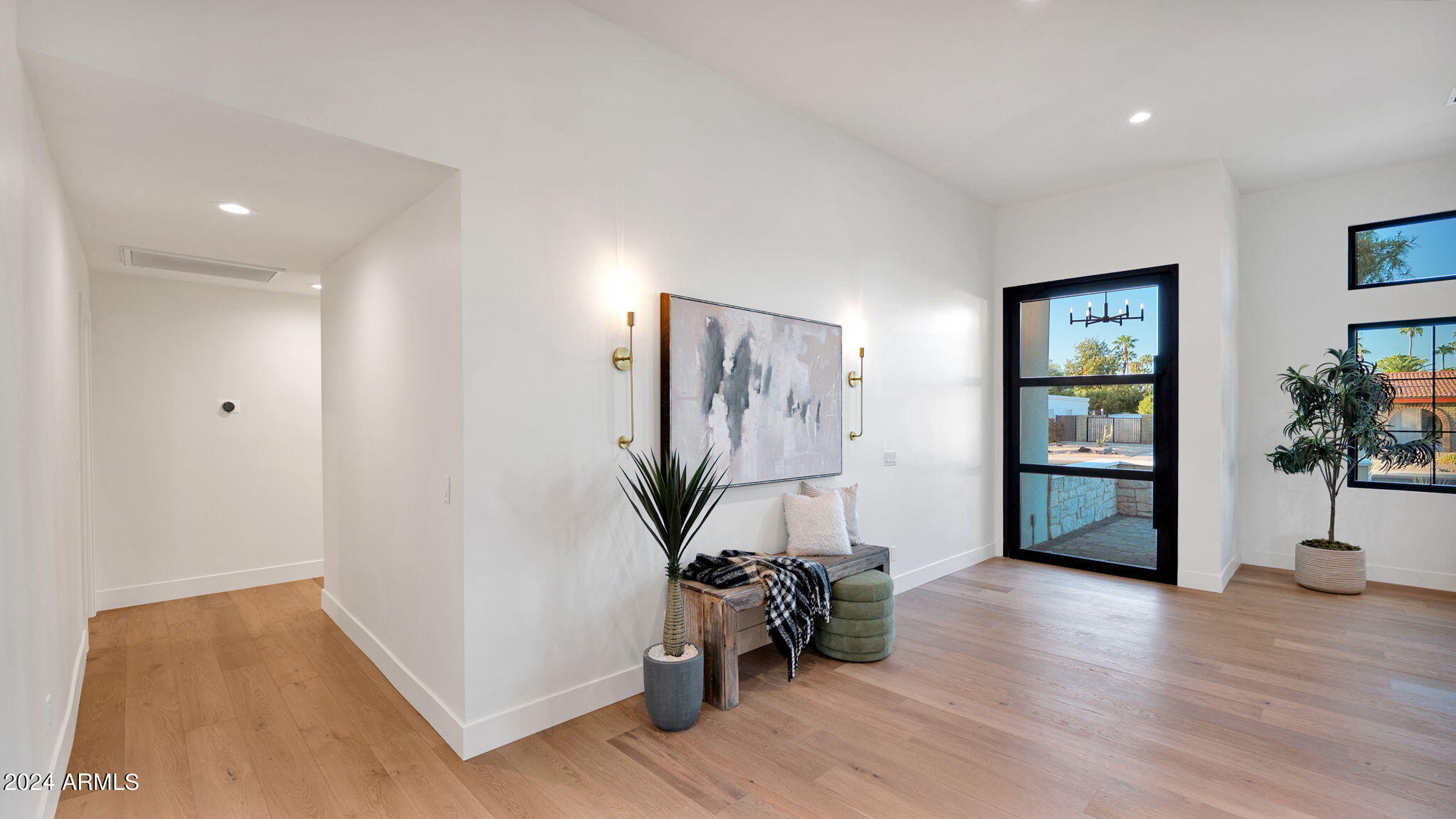 5911 E VOLTAIRE Avenue