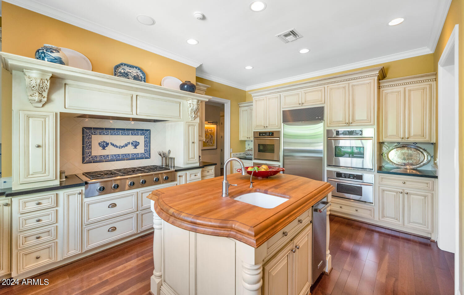 6230 E CALLE DEL NORTE --