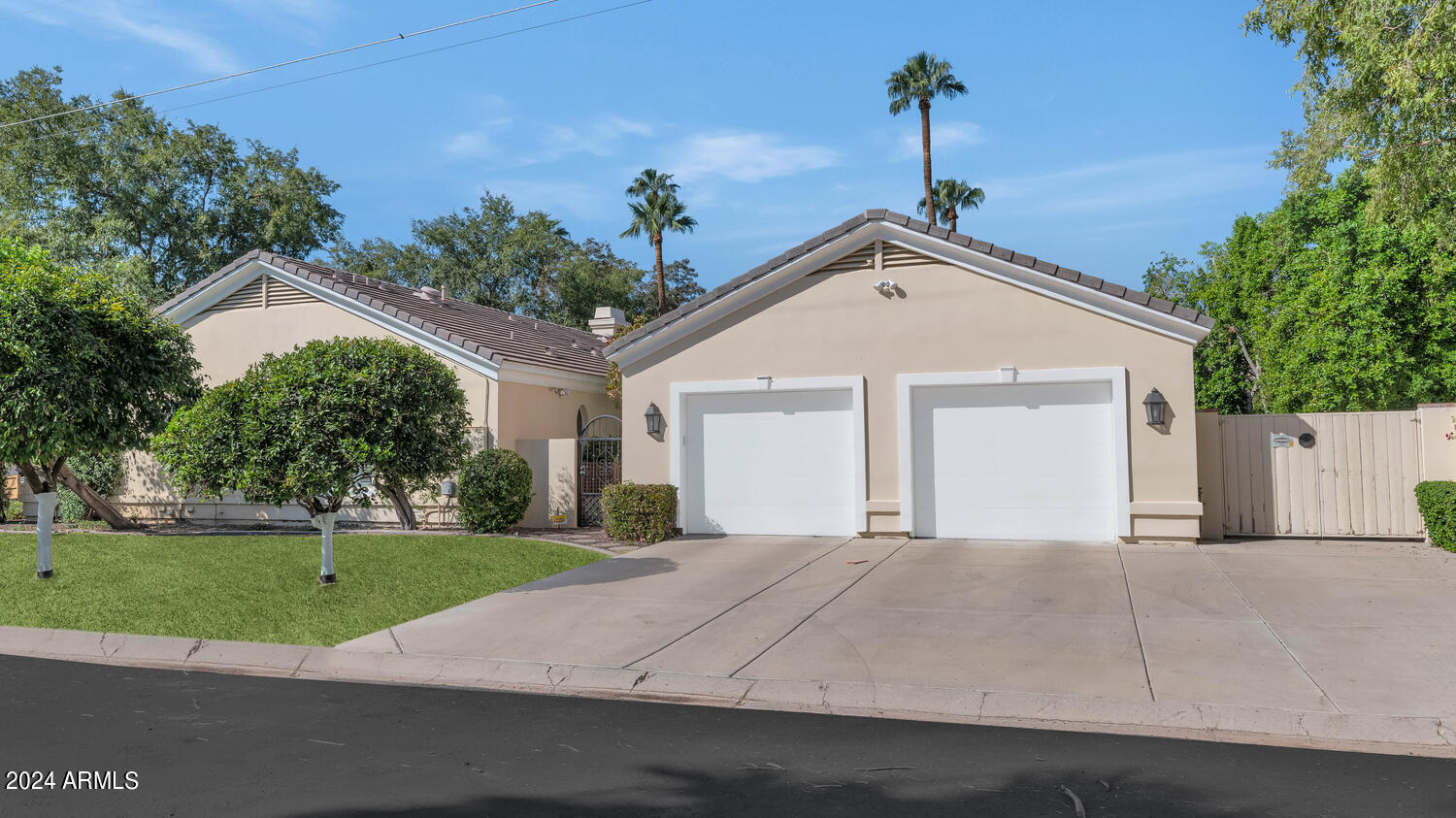 6230 E CALLE DEL NORTE --