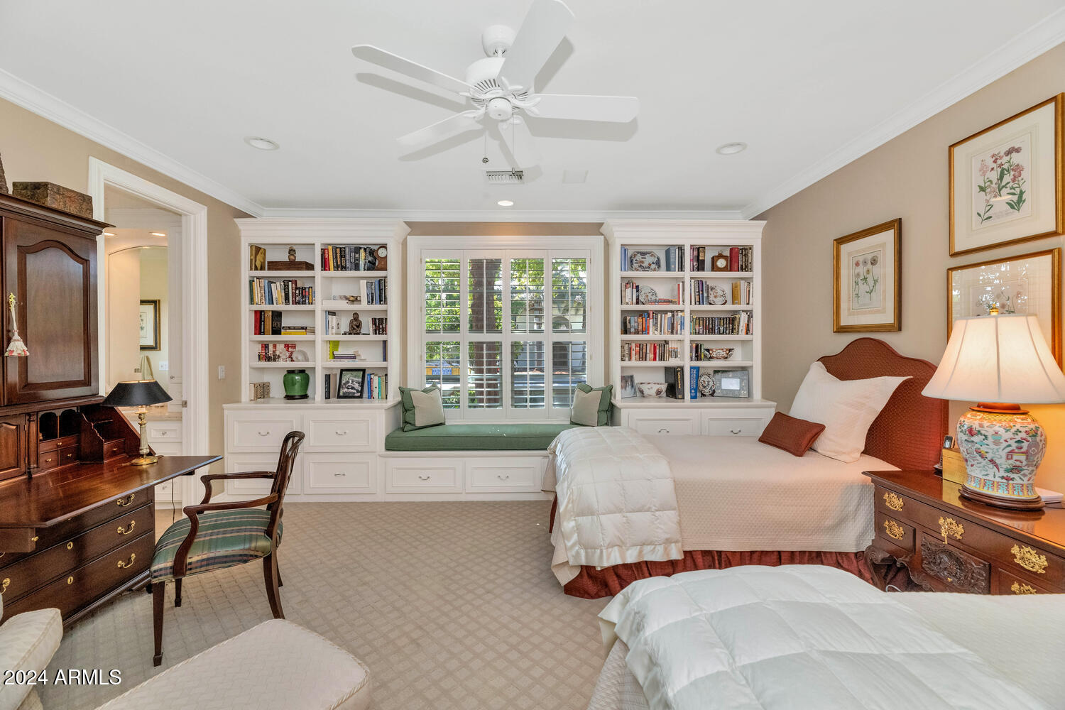 6230 E CALLE DEL NORTE --