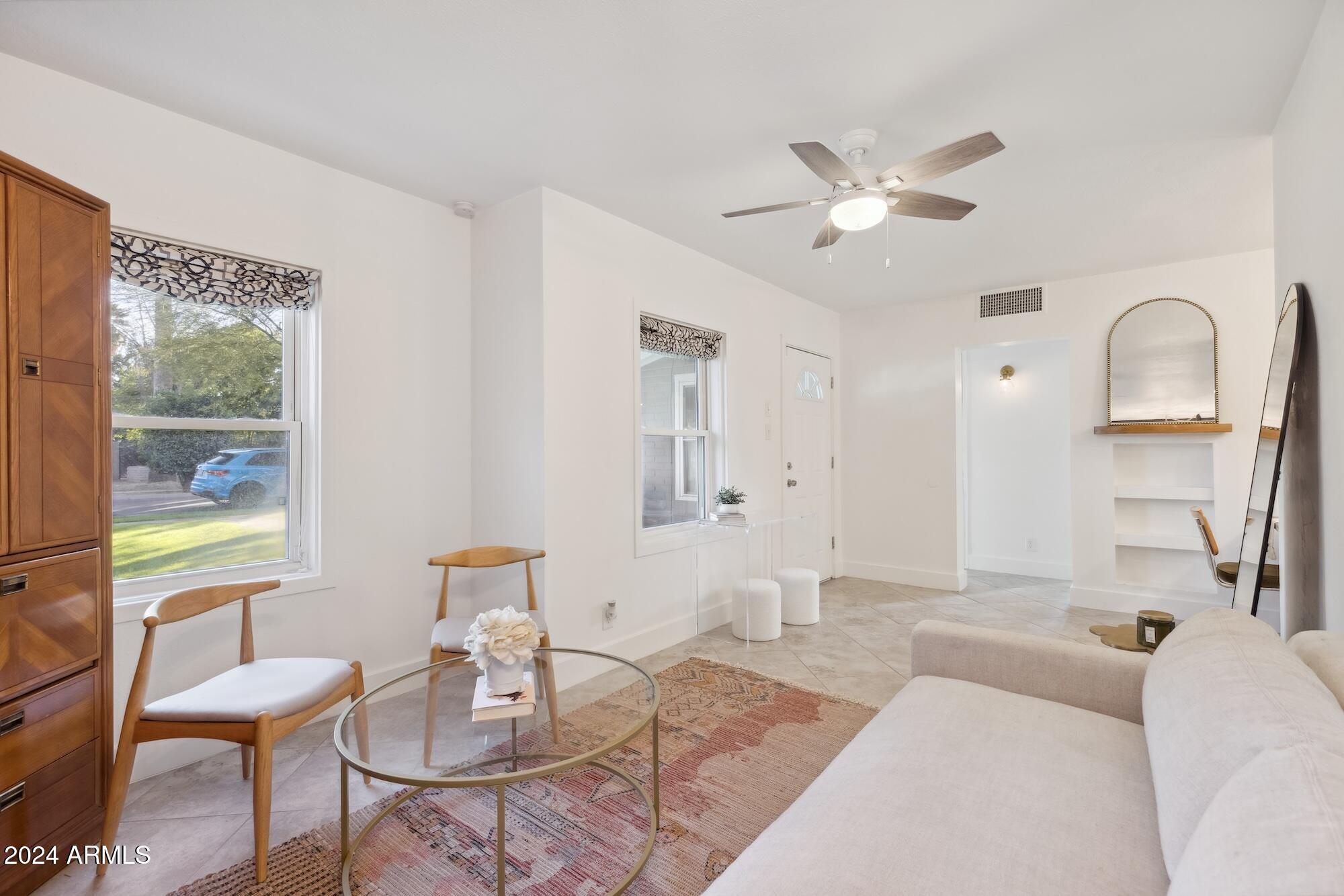 2230 E CLARENDON Avenue