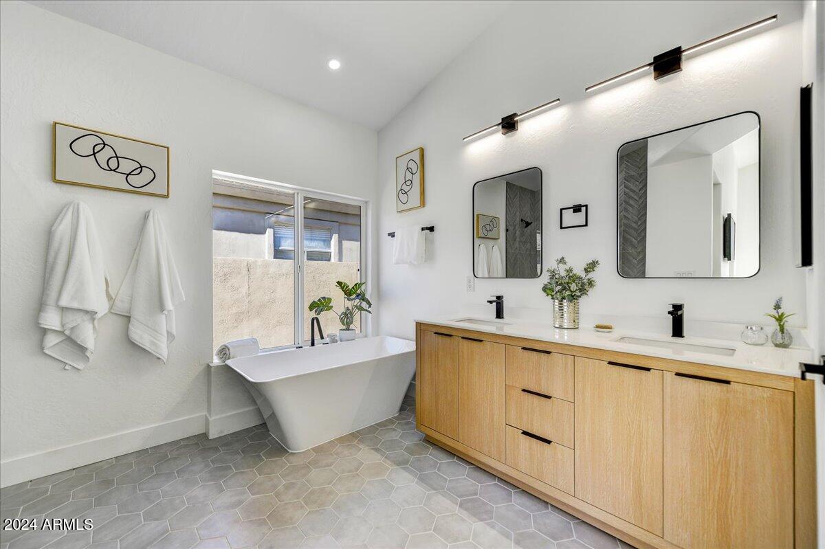 13789 E GERONIMO Road