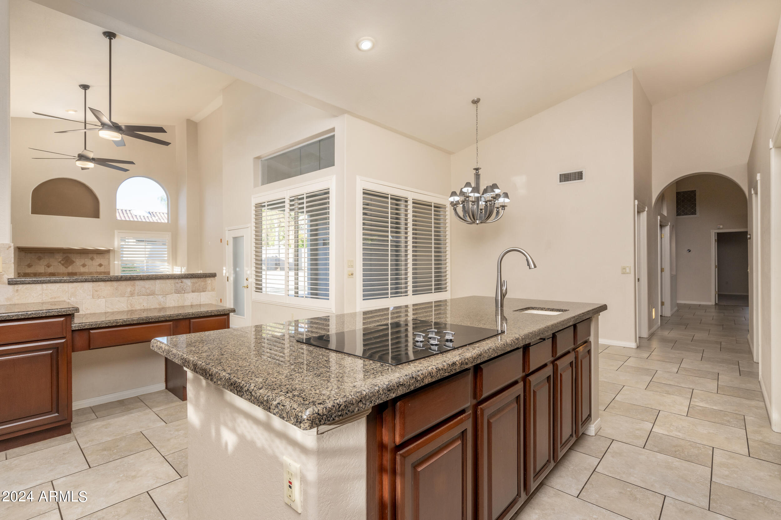 6232 E MONTE CRISTO Avenue