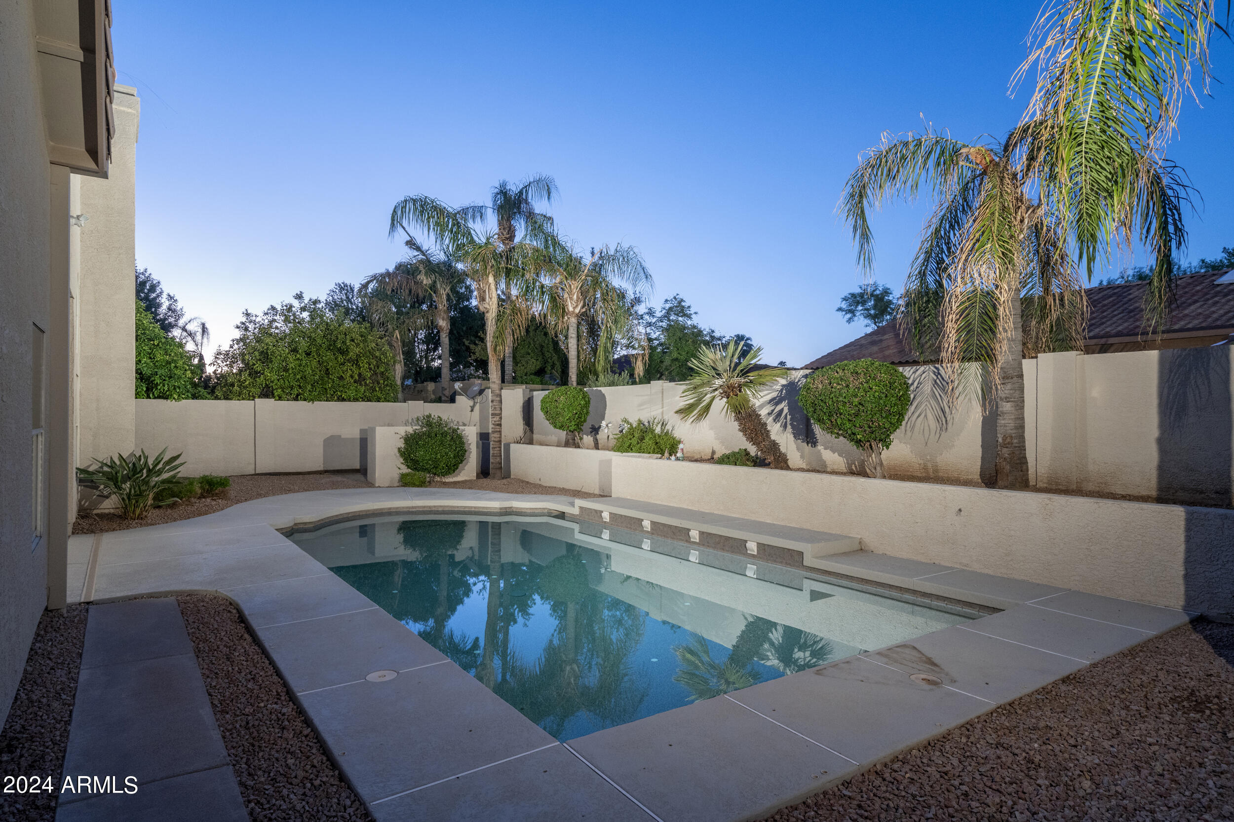 6232 E MONTE CRISTO Avenue