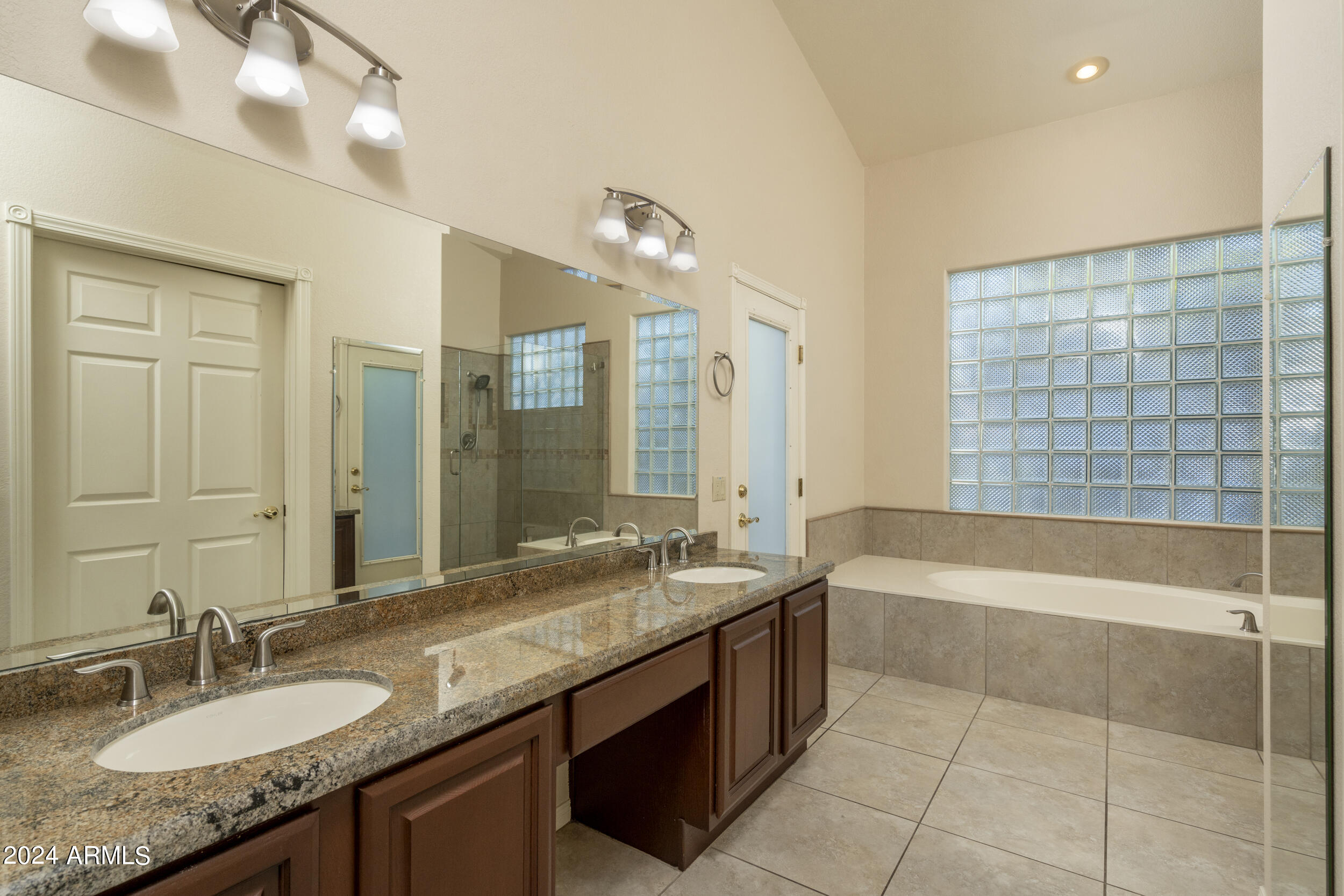 6232 E MONTE CRISTO Avenue