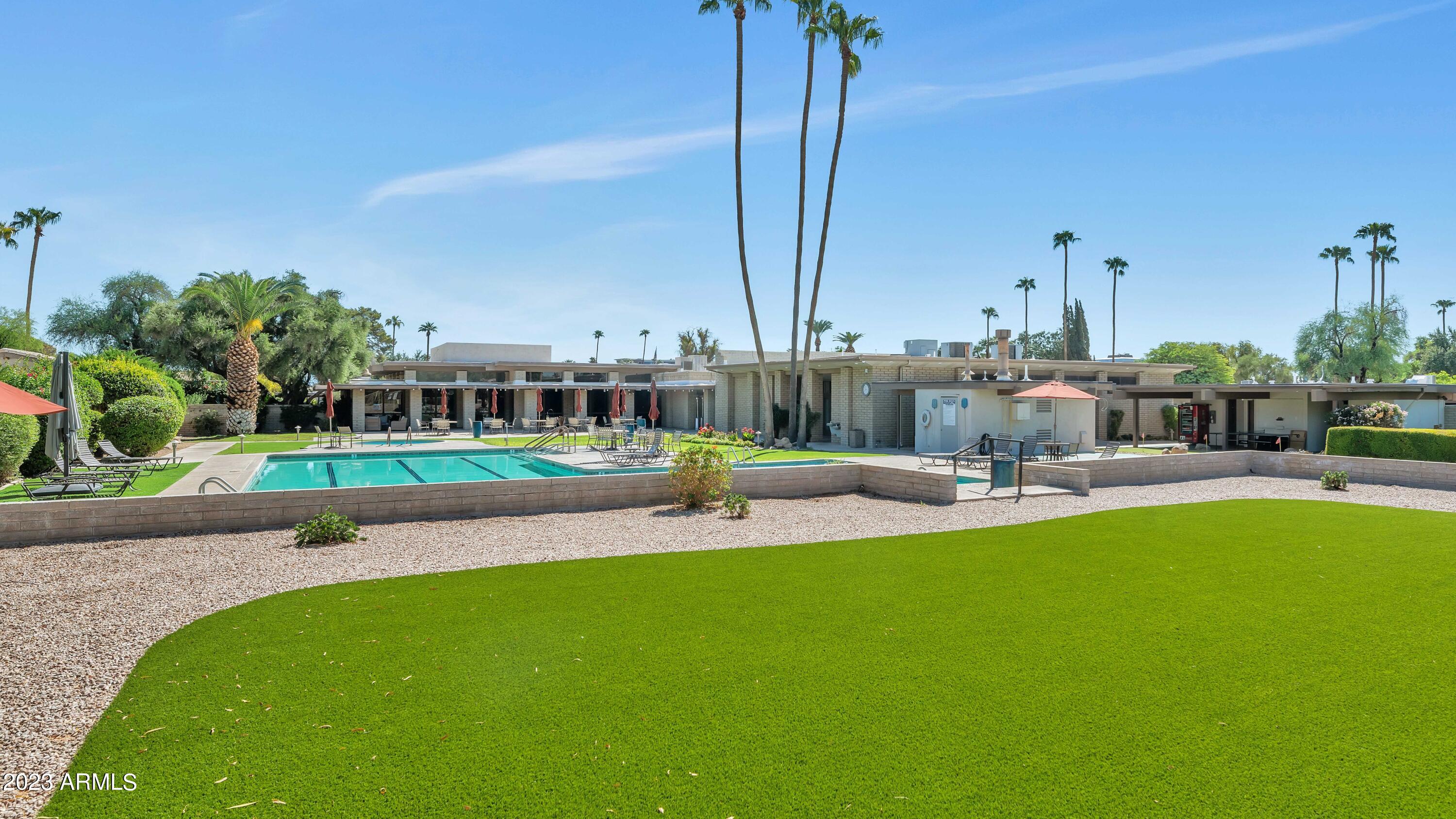 4800 N 68TH Street # 102