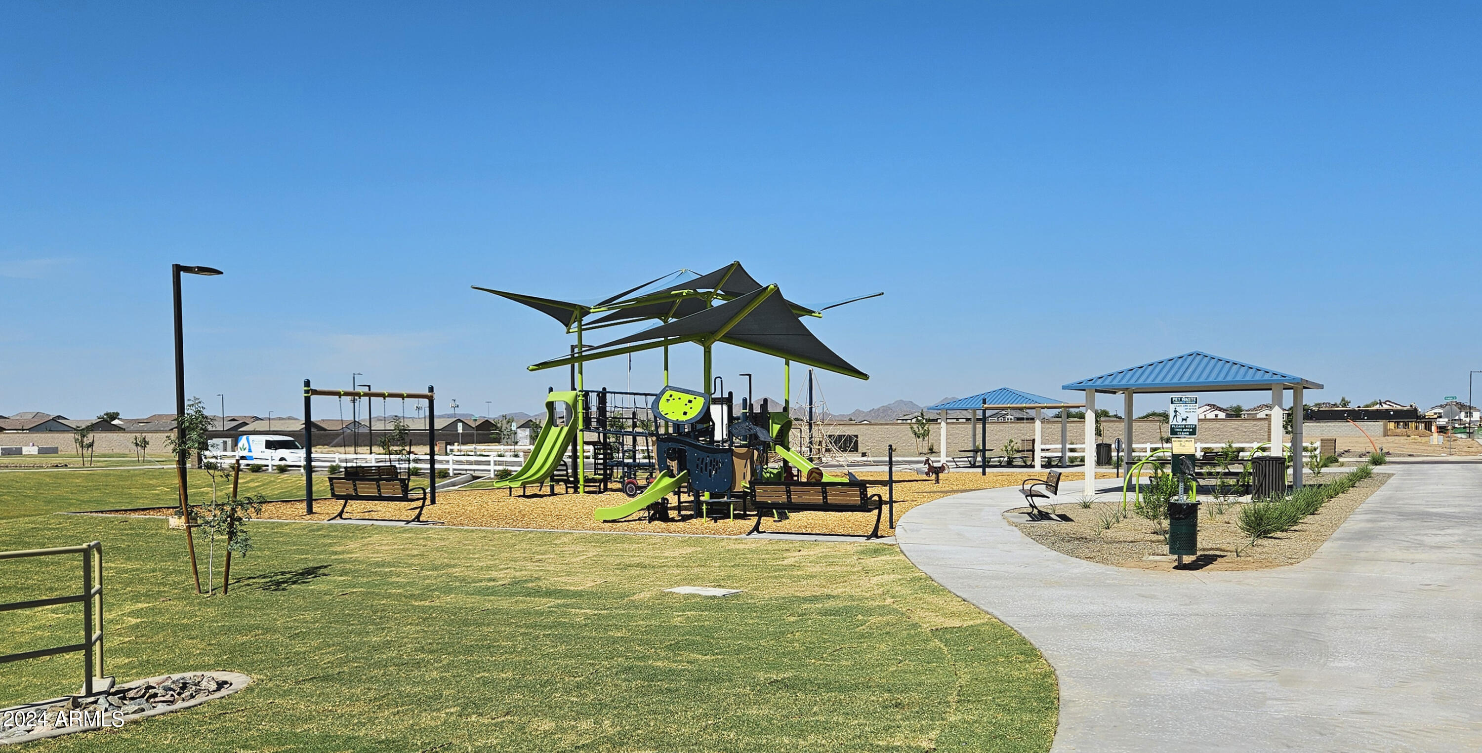 2589 E ABE TRUCKLE Avenue