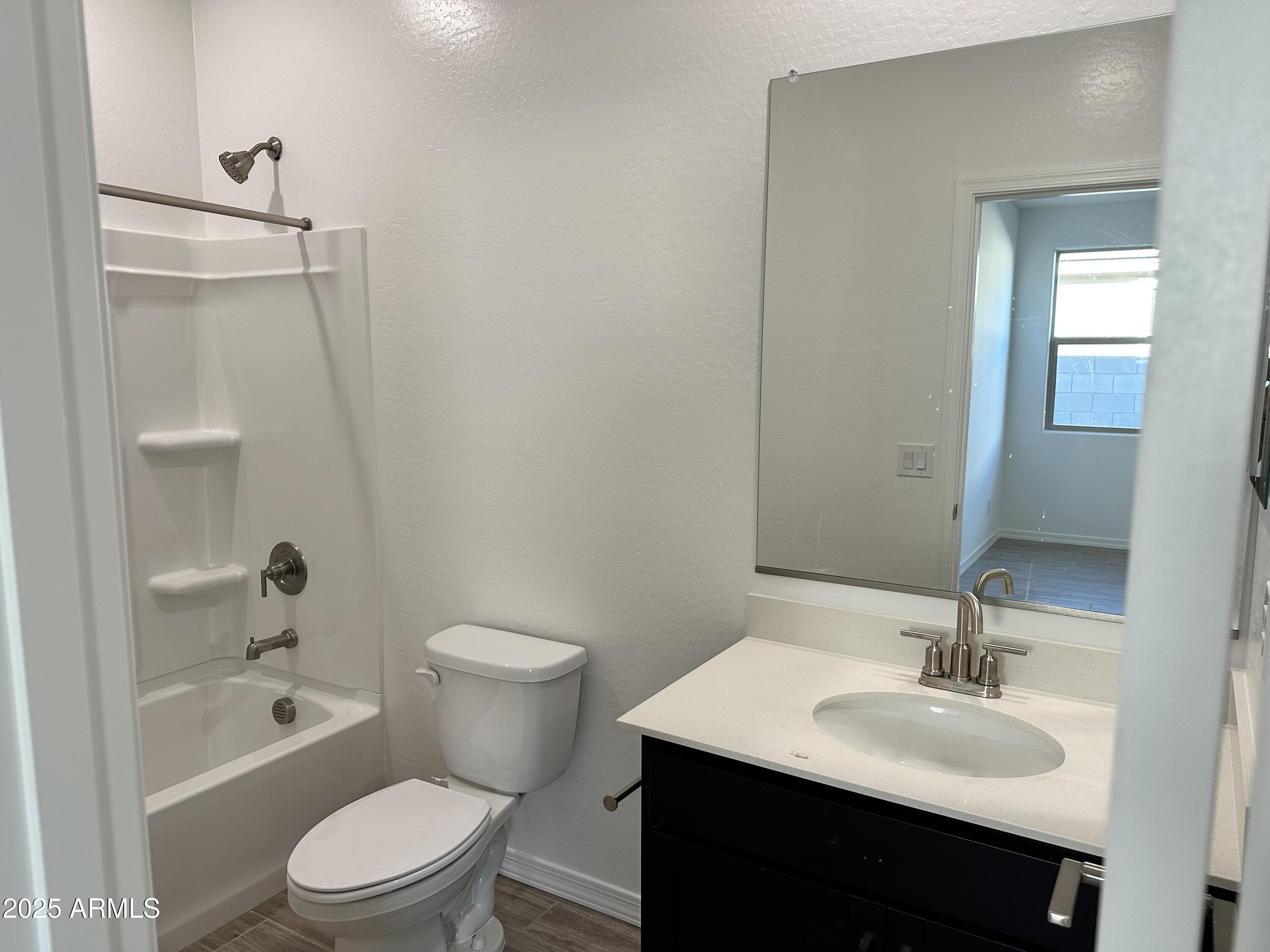 5607 W SUMMERSIDE Road