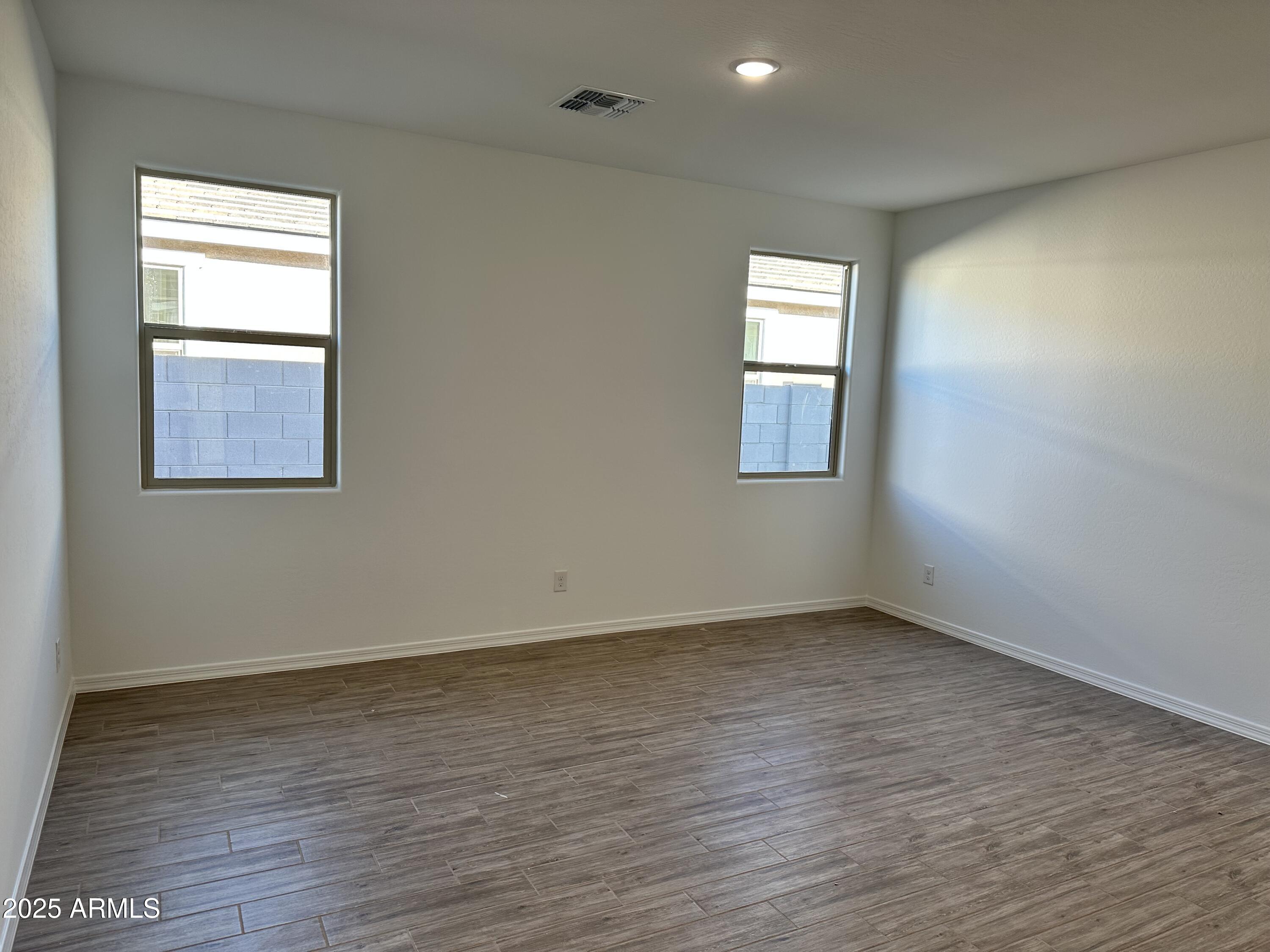 5607 W SUMMERSIDE Road