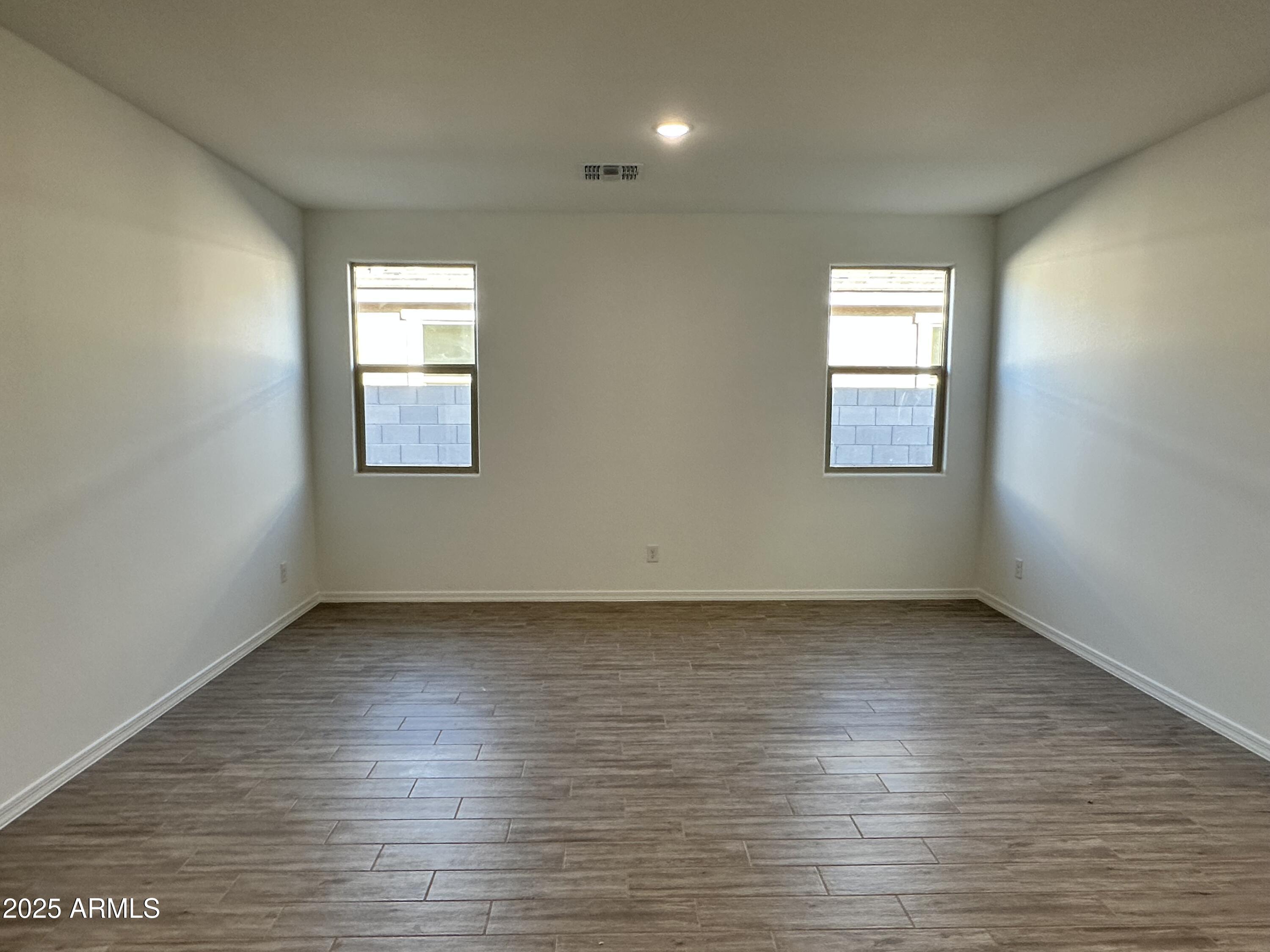 5607 W SUMMERSIDE Road