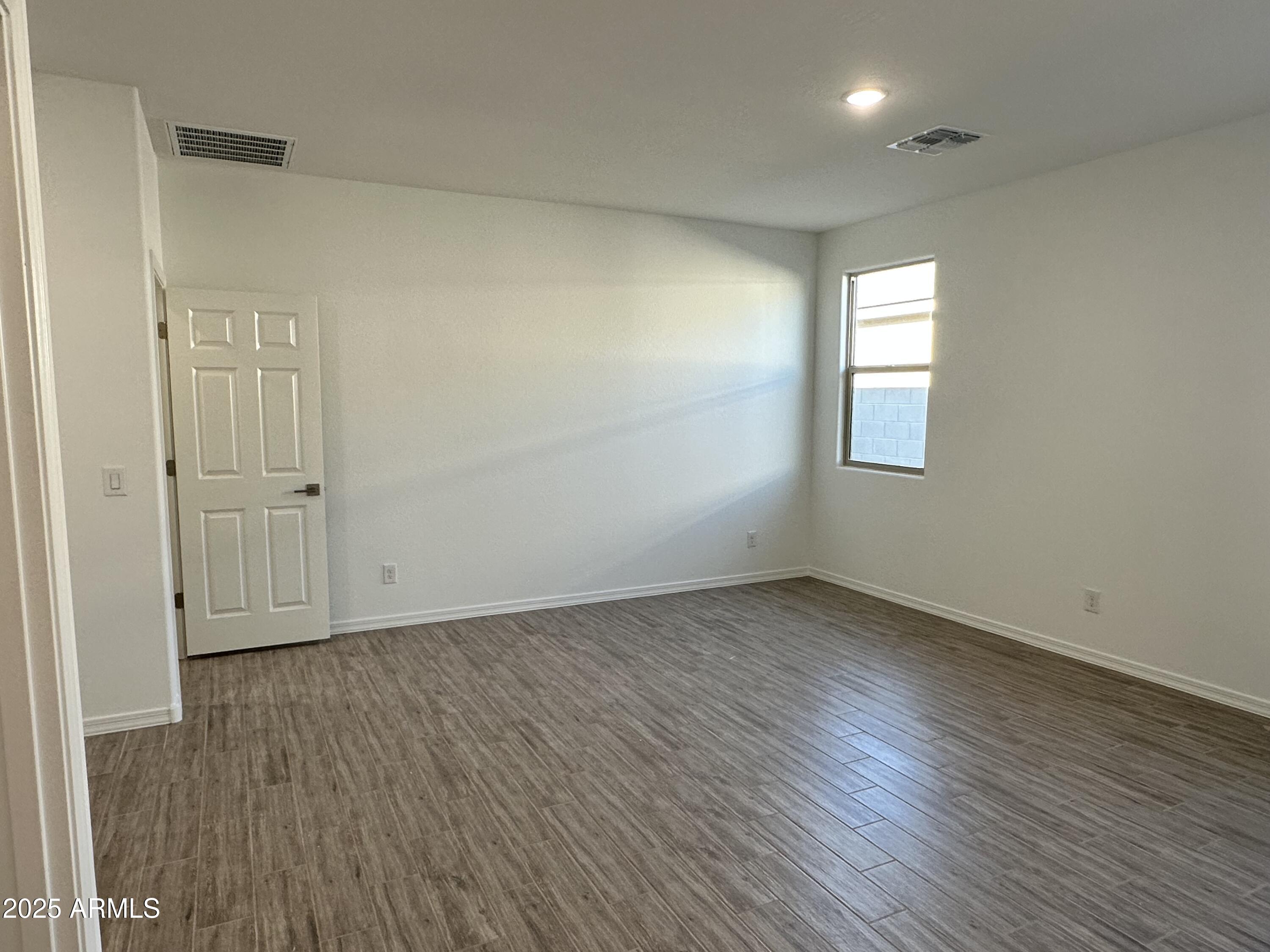 5607 W SUMMERSIDE Road