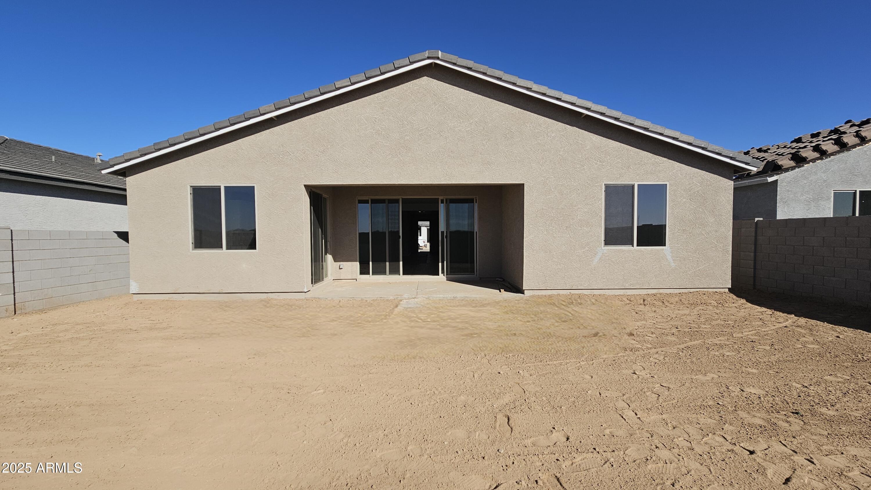 2641 E ABE TRUCKLE Avenue