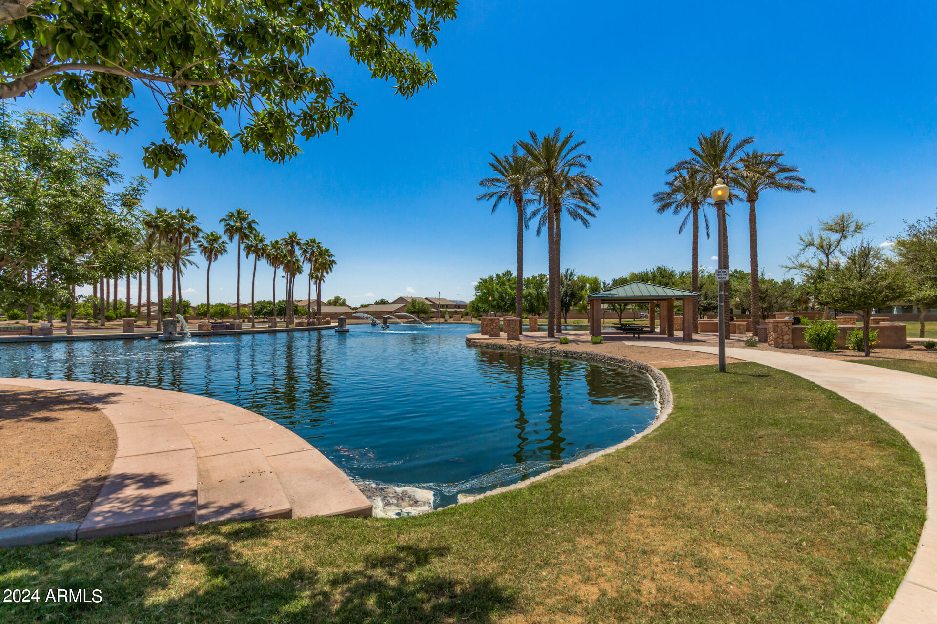 21856 N SUNSET Drive