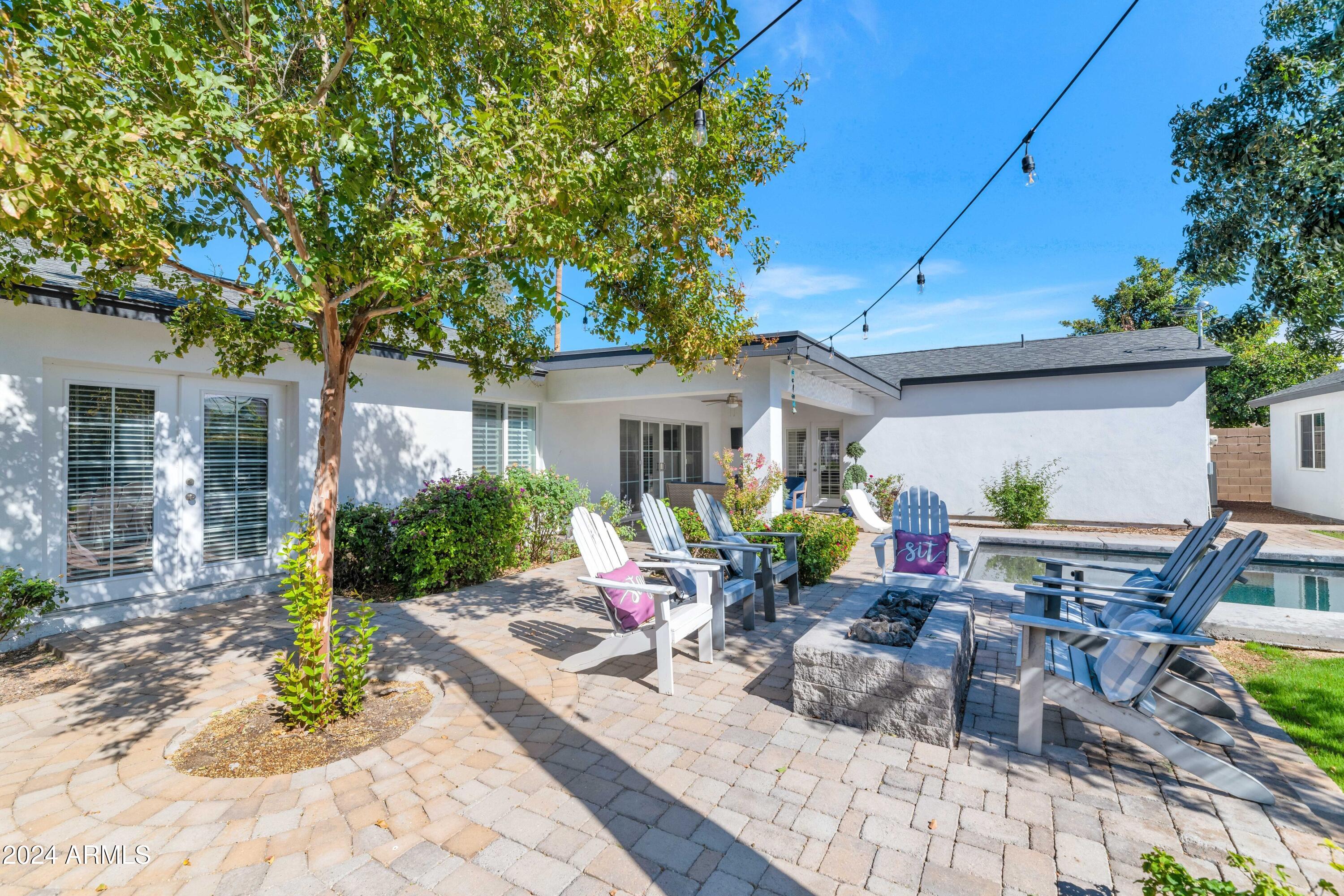 5431 E PINCHOT Avenue