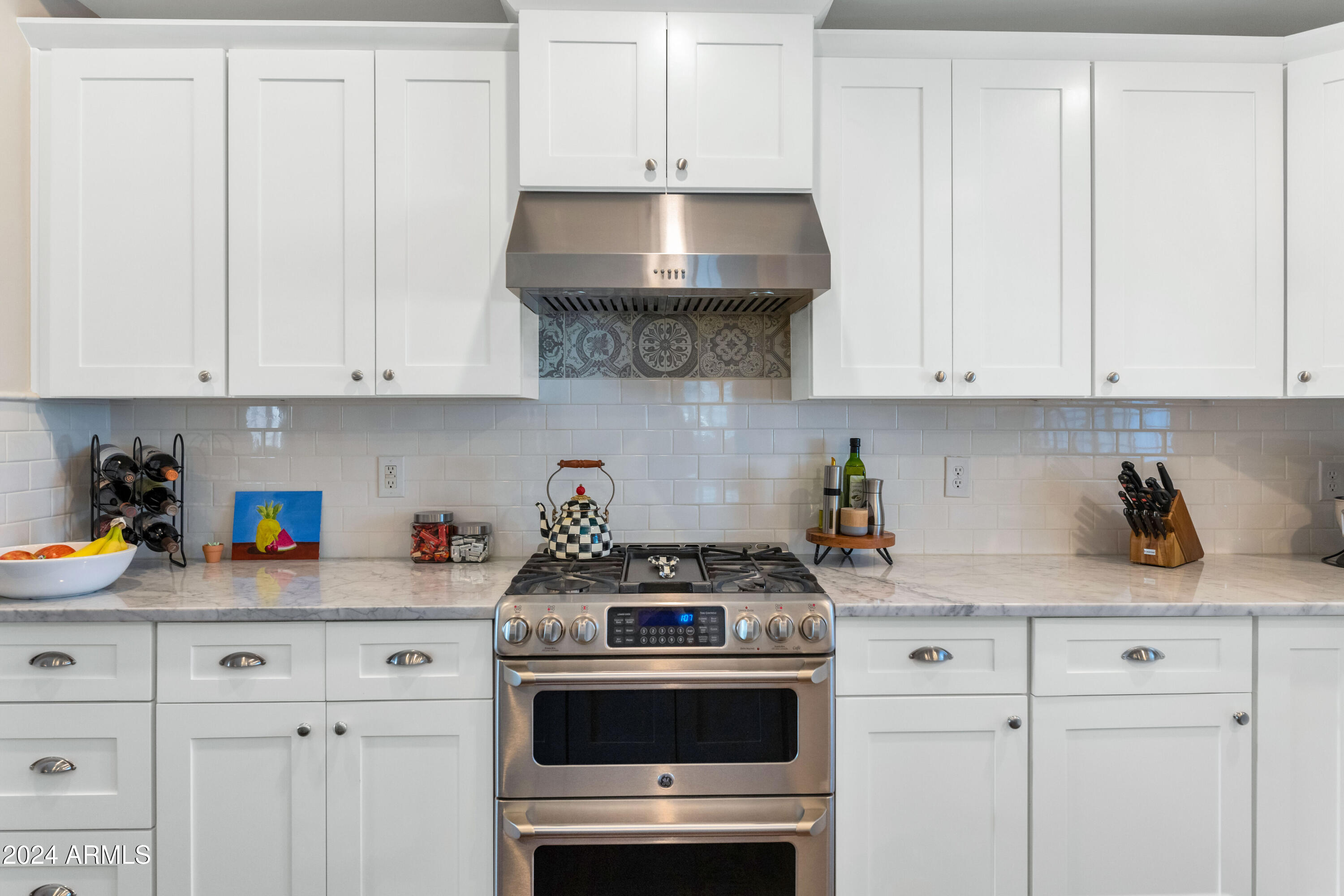 5431 E PINCHOT Avenue