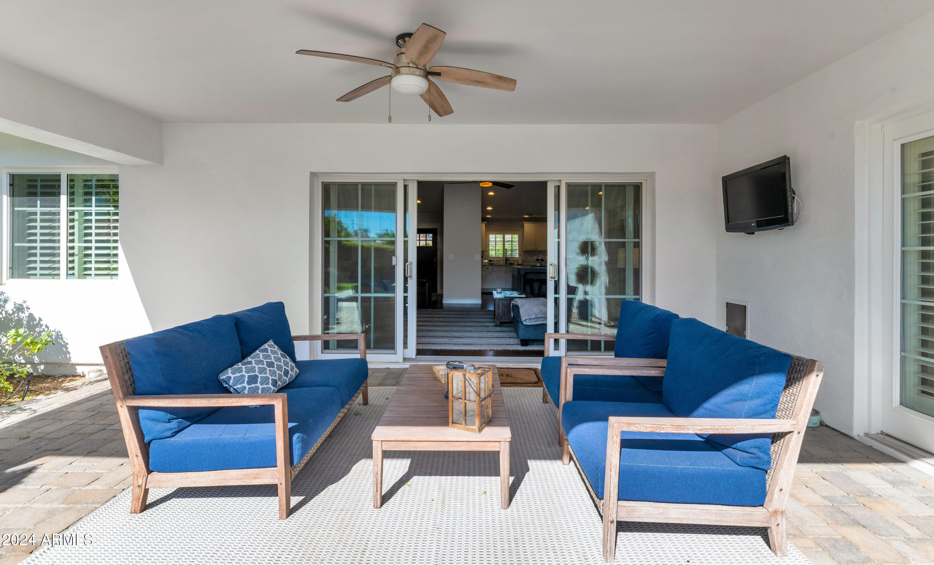 5431 E PINCHOT Avenue