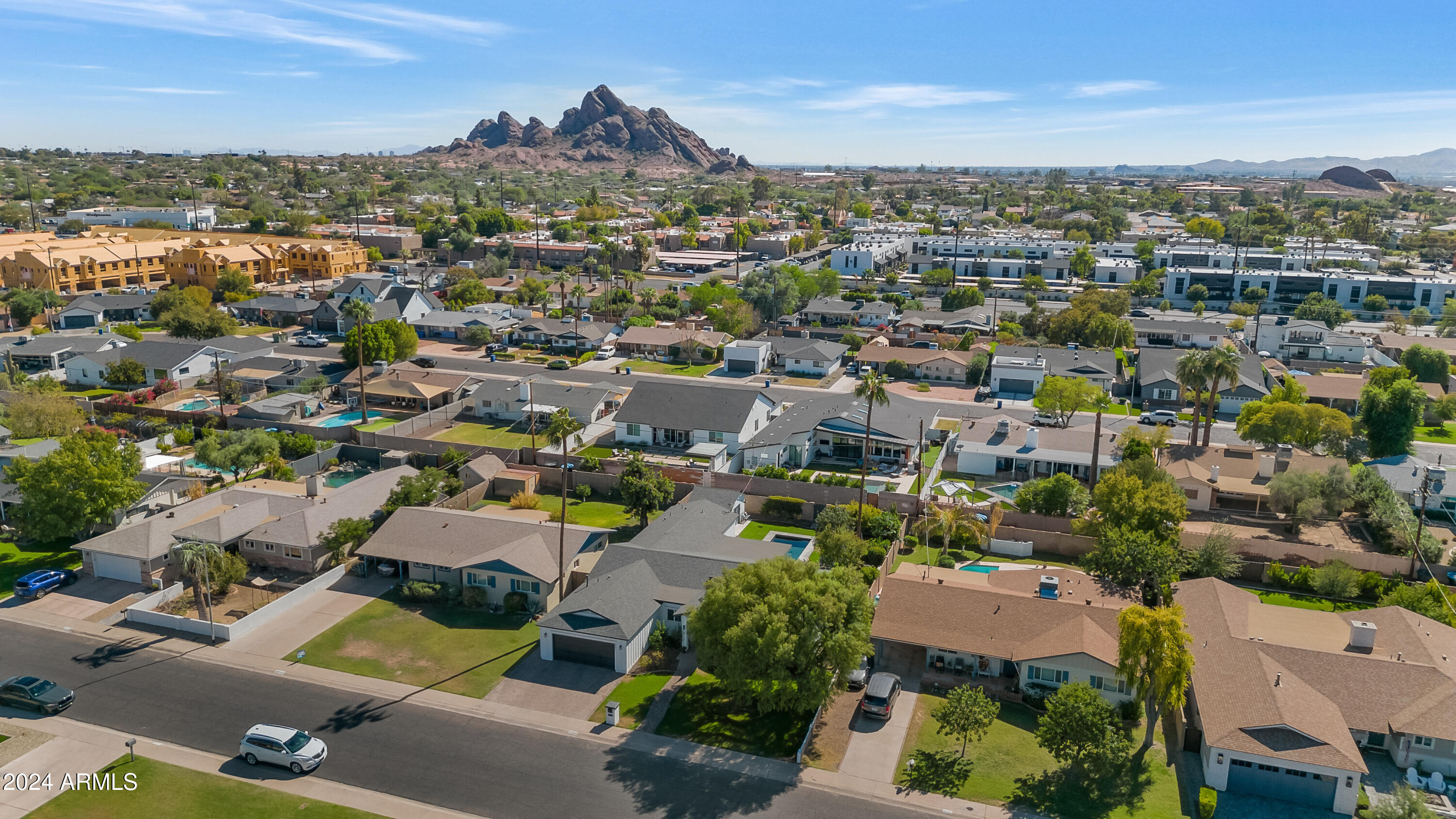 5431 E PINCHOT Avenue