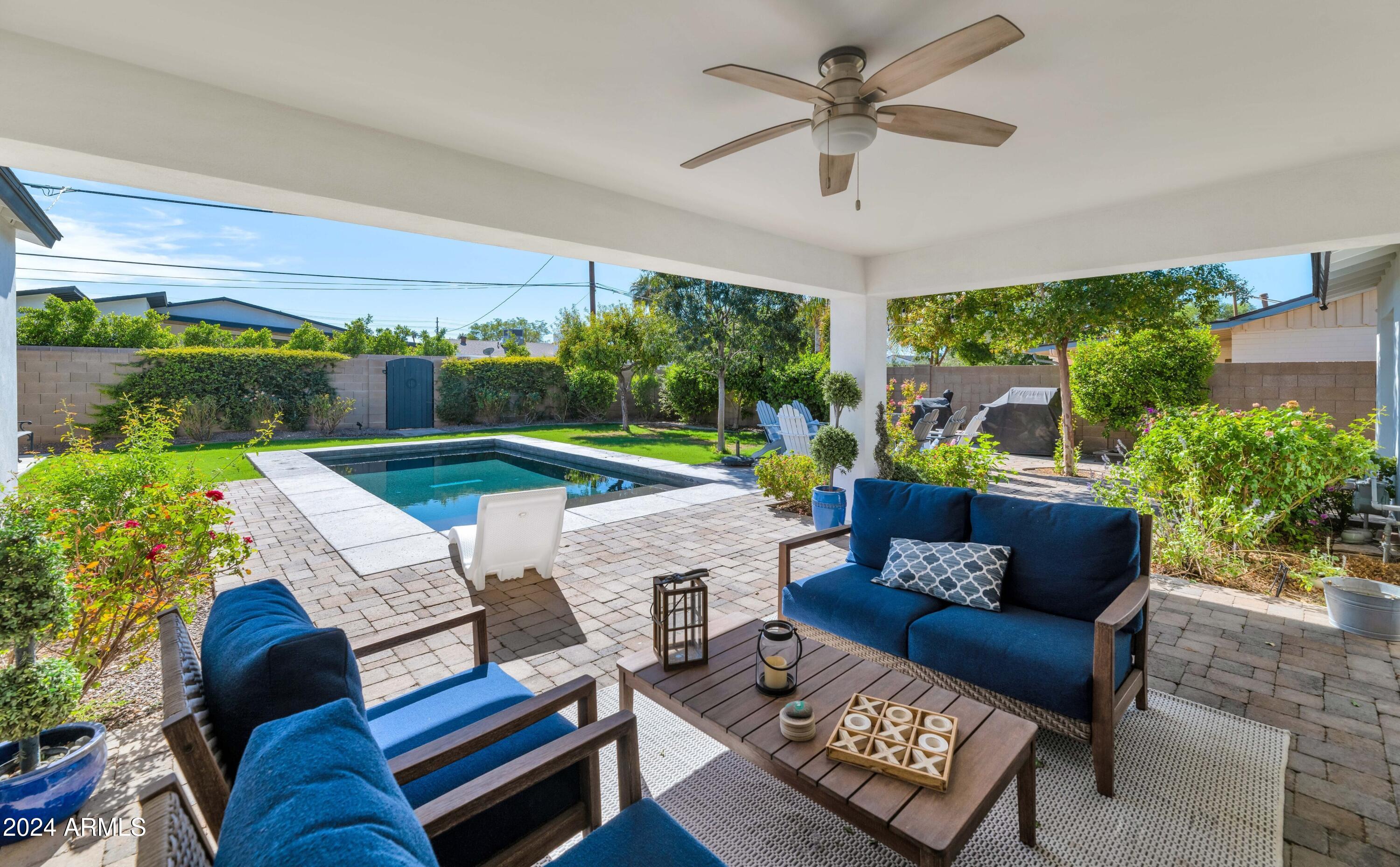 5431 E PINCHOT Avenue