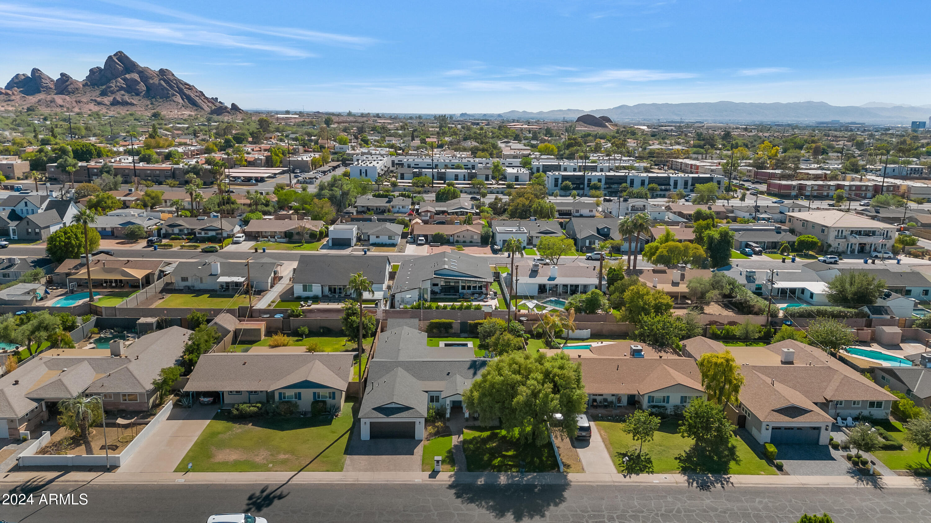 5431 E PINCHOT Avenue