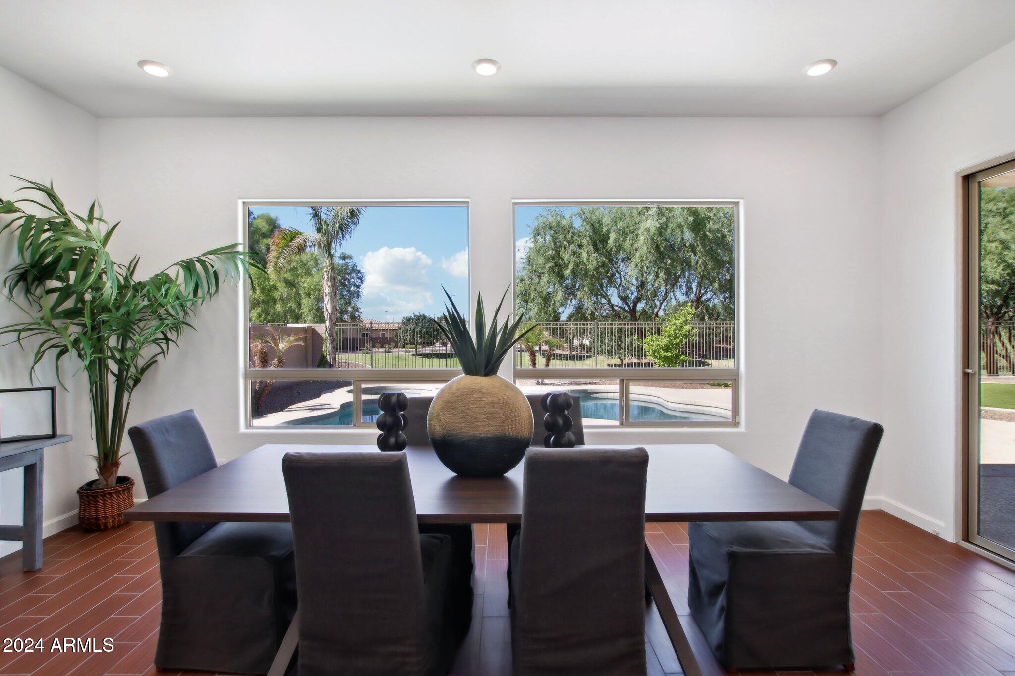 5100 S Leisure Court