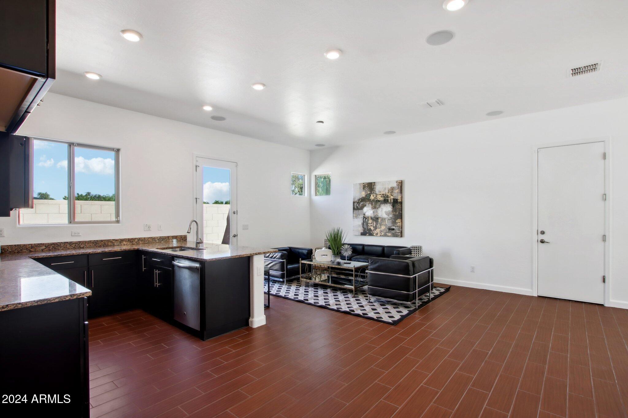 5100 S Leisure Court