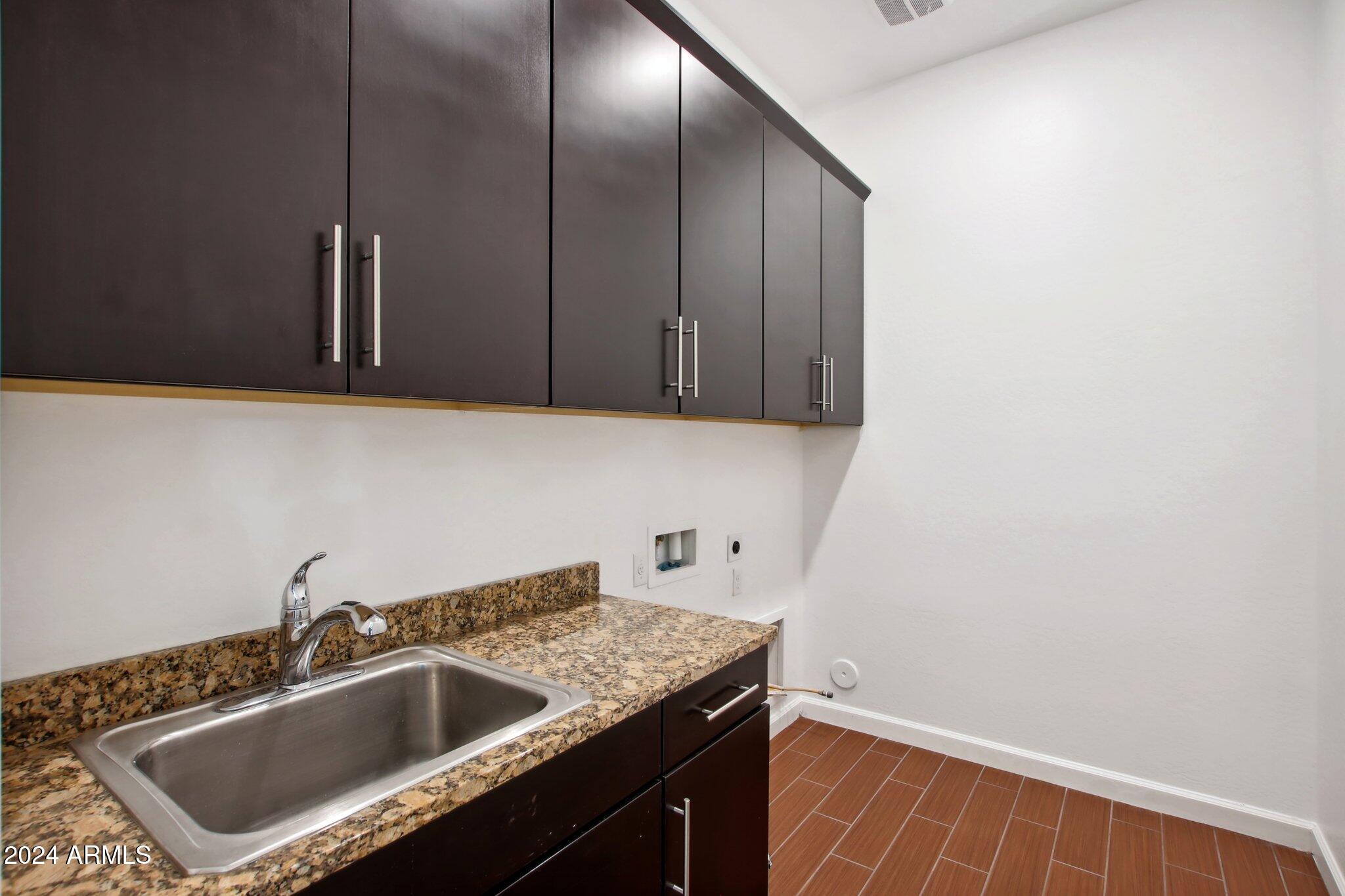 5100 S Leisure Court