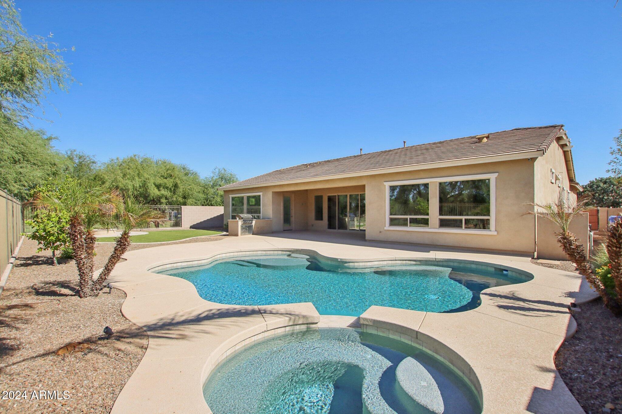 5100 S Leisure Court