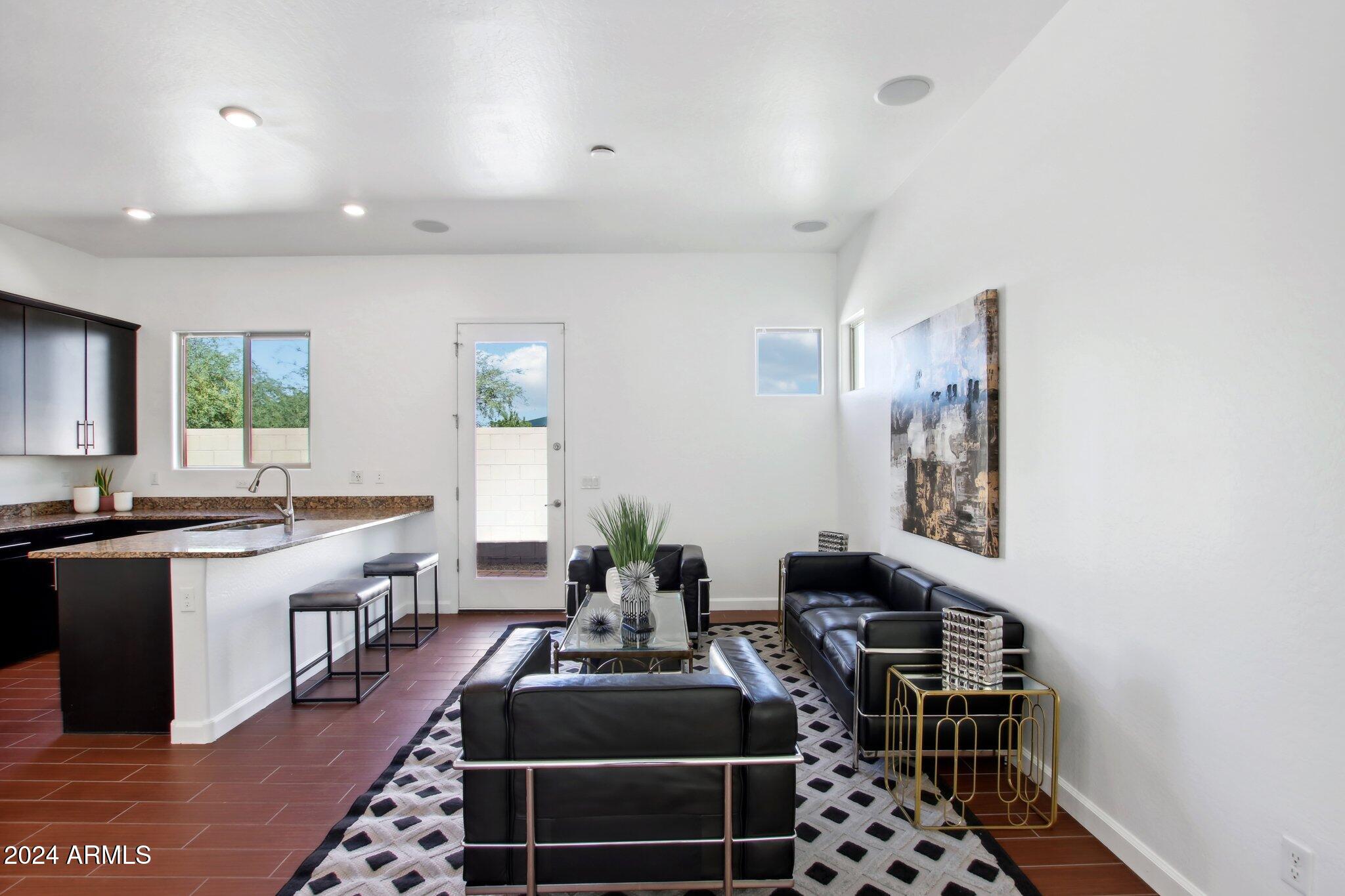 5100 S Leisure Court