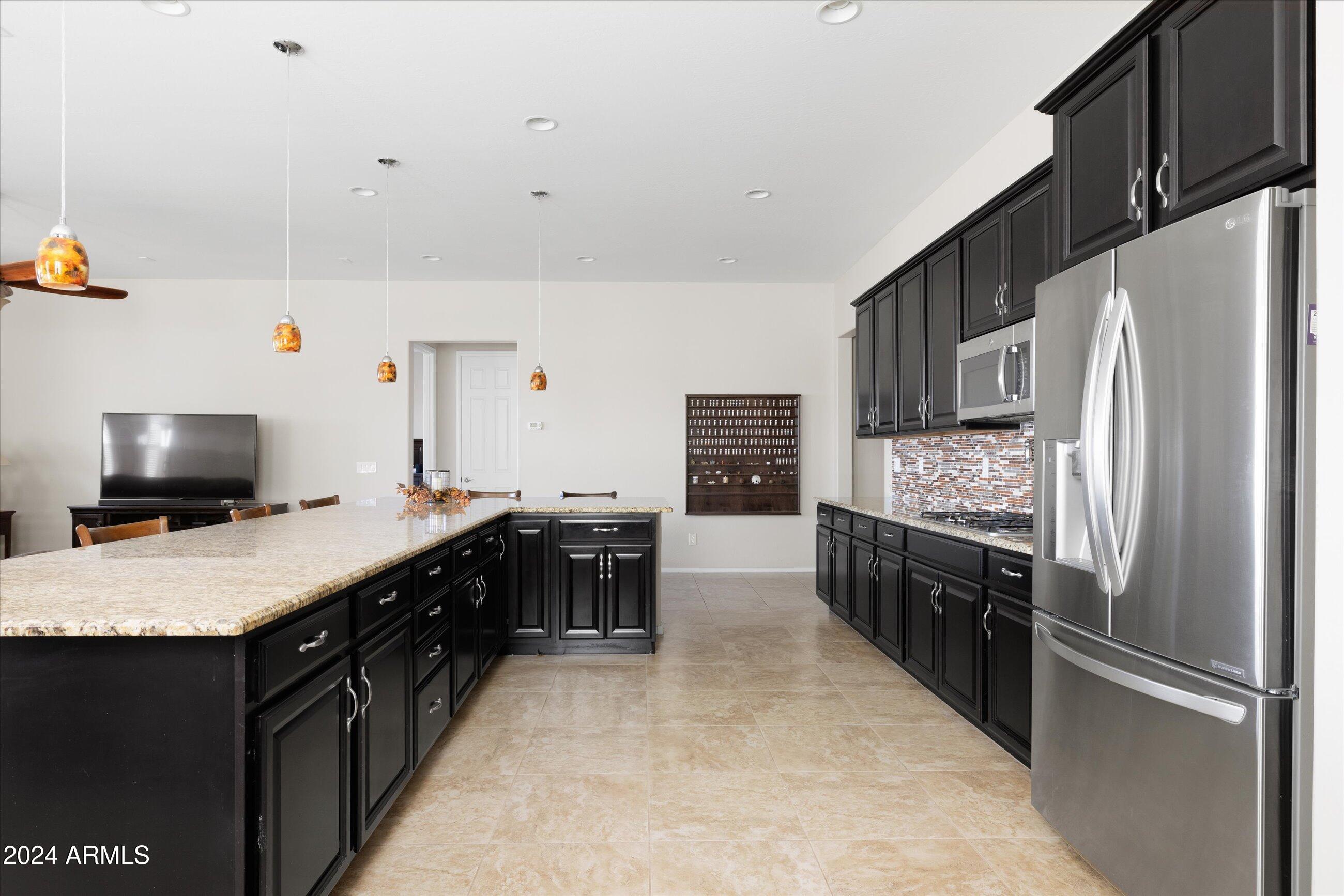 15832 W FILLMORE Street