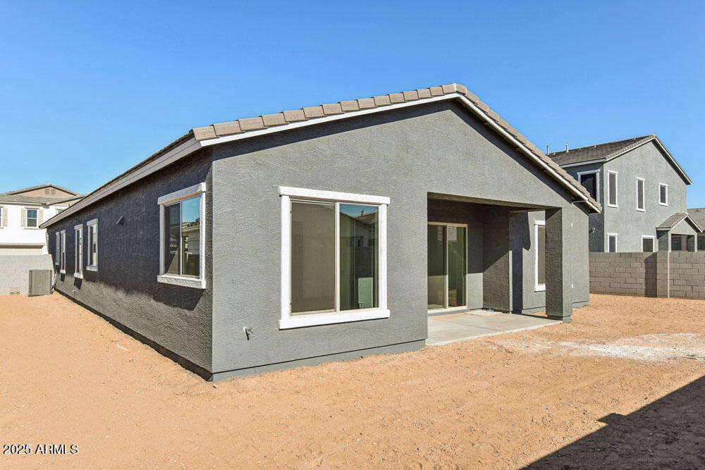 11465 E UTOPIA Avenue