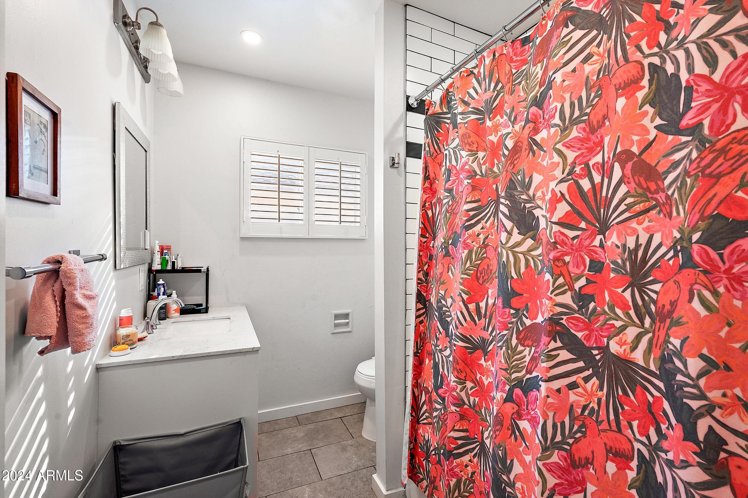 1505 W LYNWOOD Street