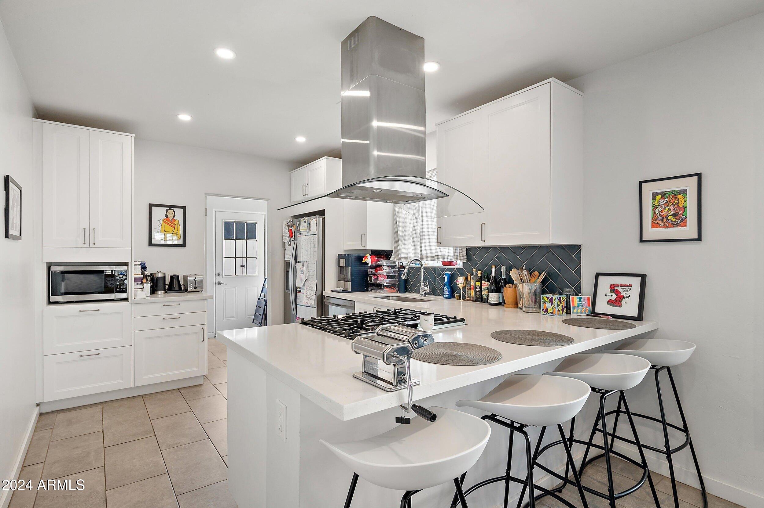 1505 W LYNWOOD Street